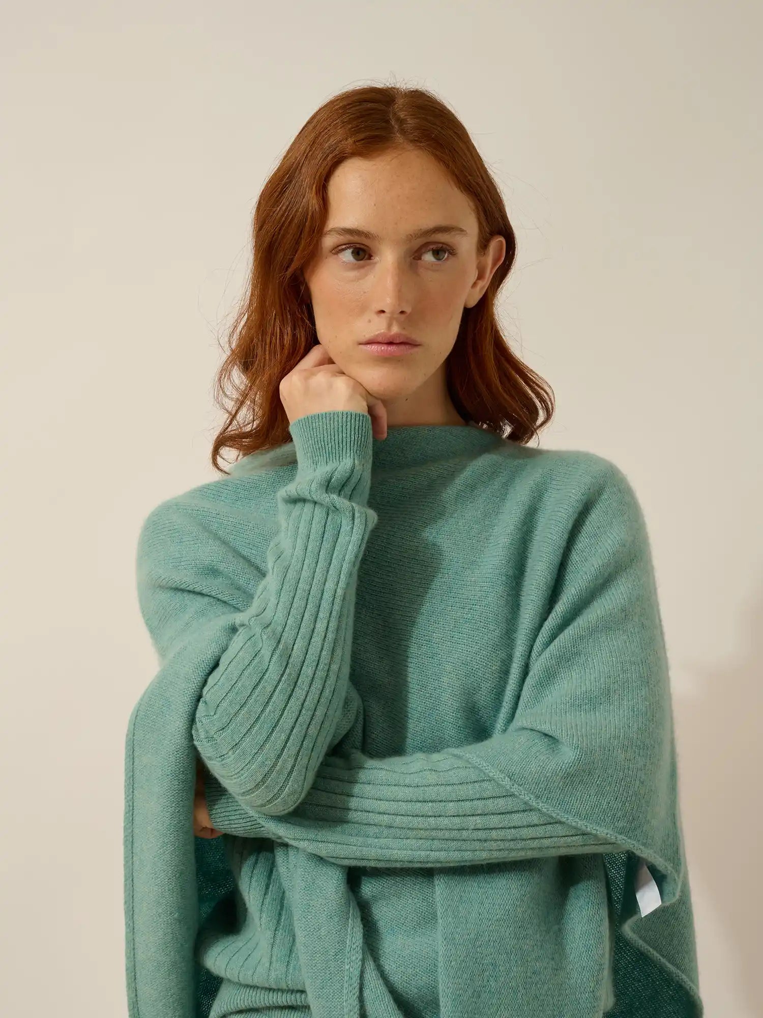 SALLY poncho 4-fädig grün meliert