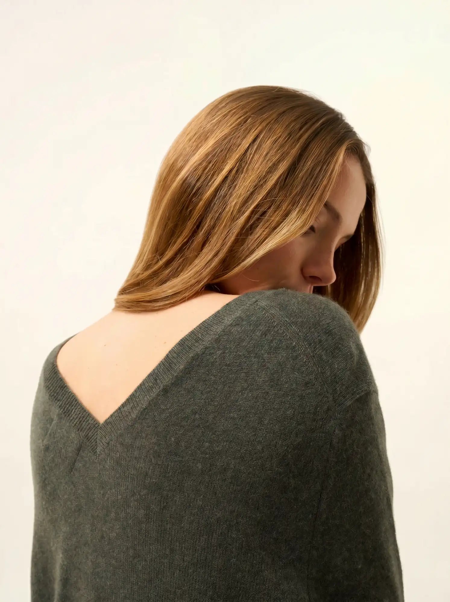 OPAL pullover v-ausschnitt vorne und hinten khaki meliert
