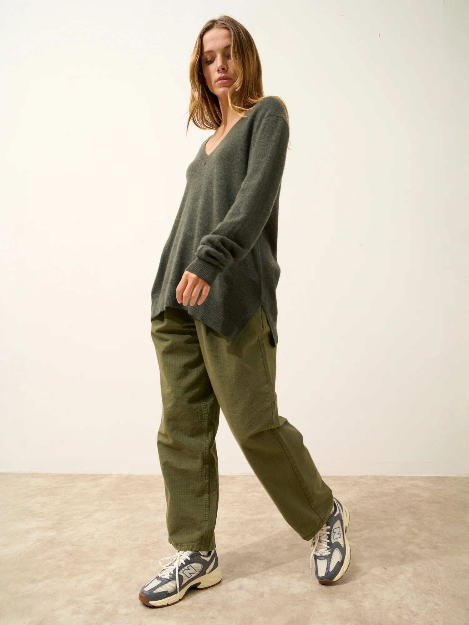 OPAL pullover v-ausschnitt vorne und hinten khaki meliert
