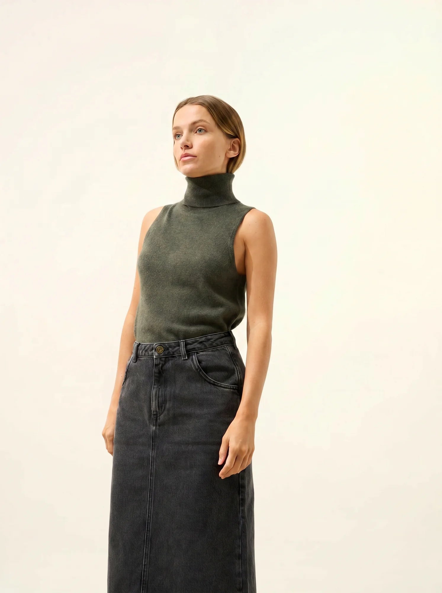 VIOLET pullover rollkragen ärmellos khaki meliert
