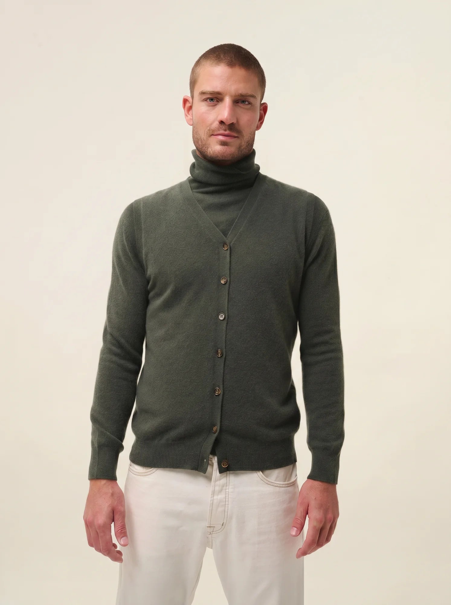 LANA cardigan col V sans manches kaki