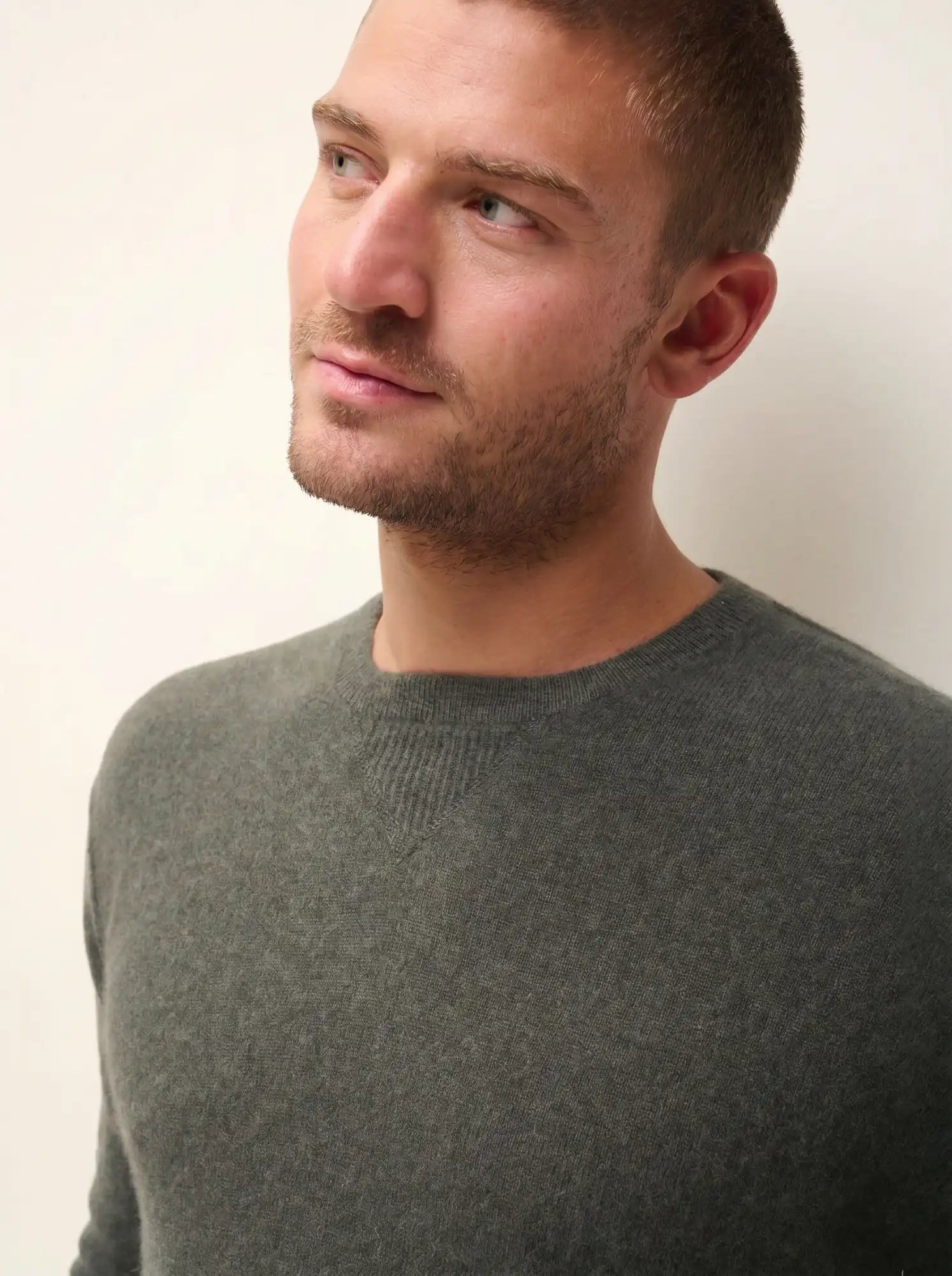 NOE pullover rundhalsausschnitt khaki meliert