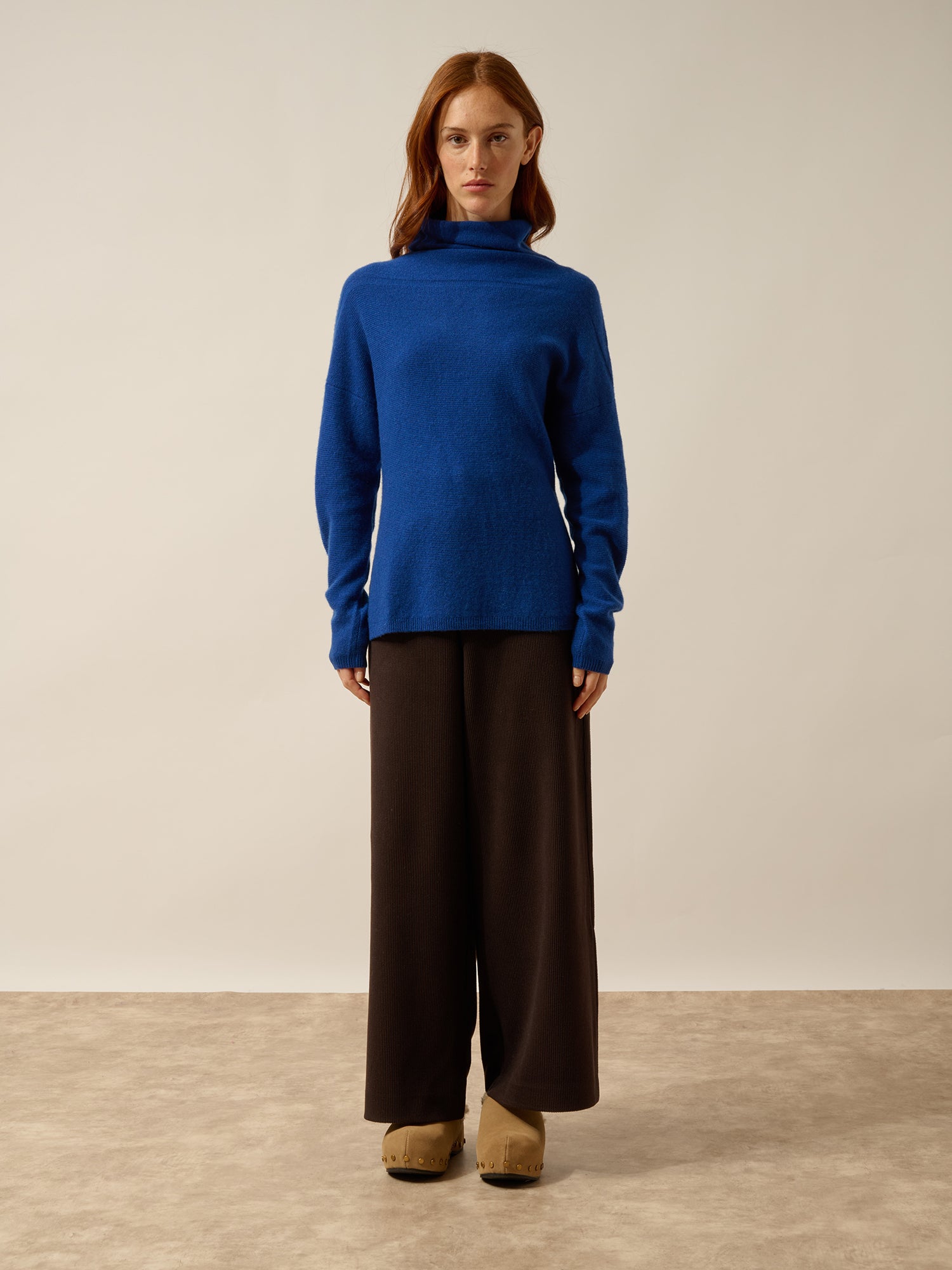 BLANTYRE pull col roulé outremer