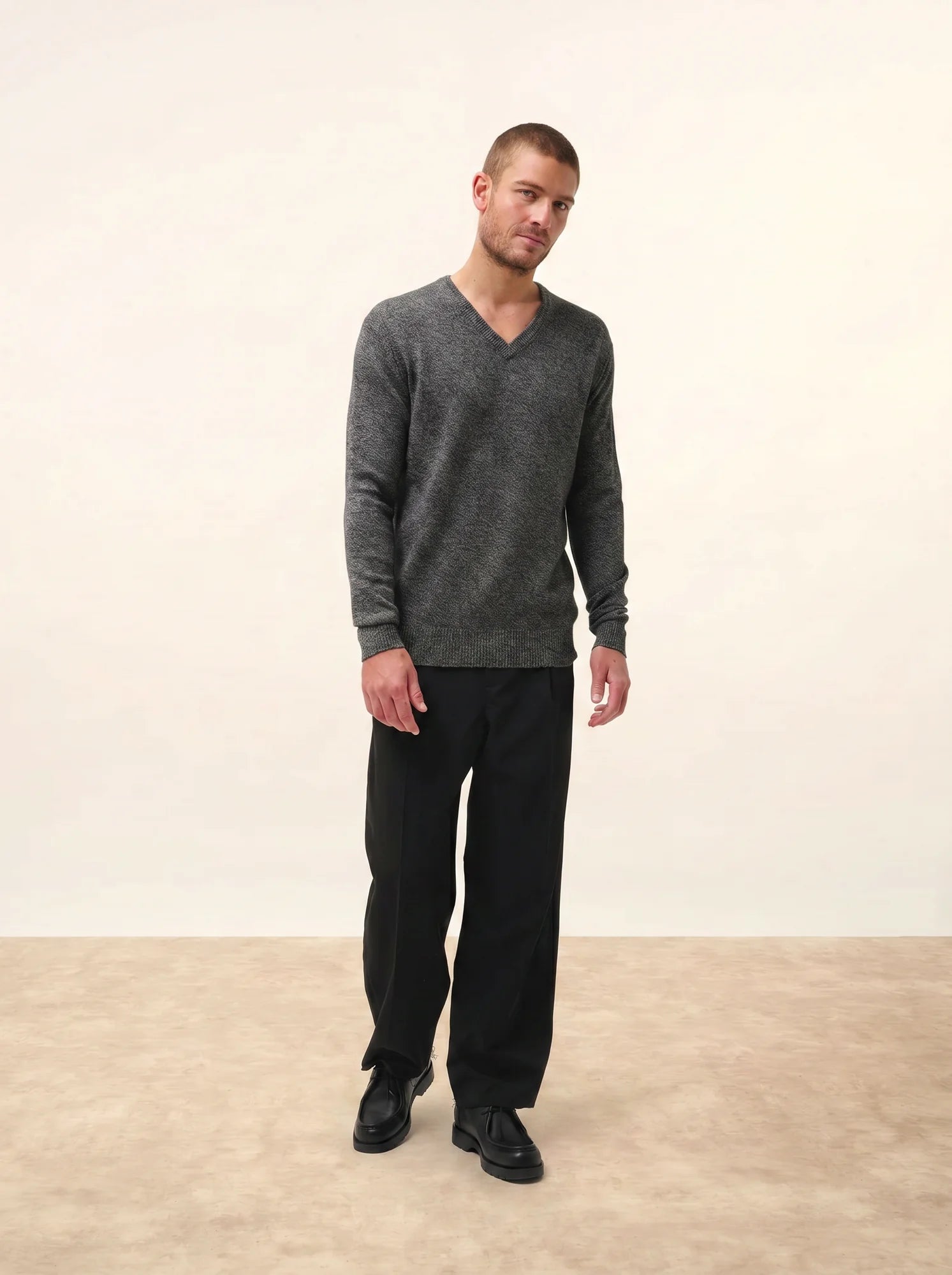 NATHAN pullover v-ausschnitt 4-fädig schwarz und weiß