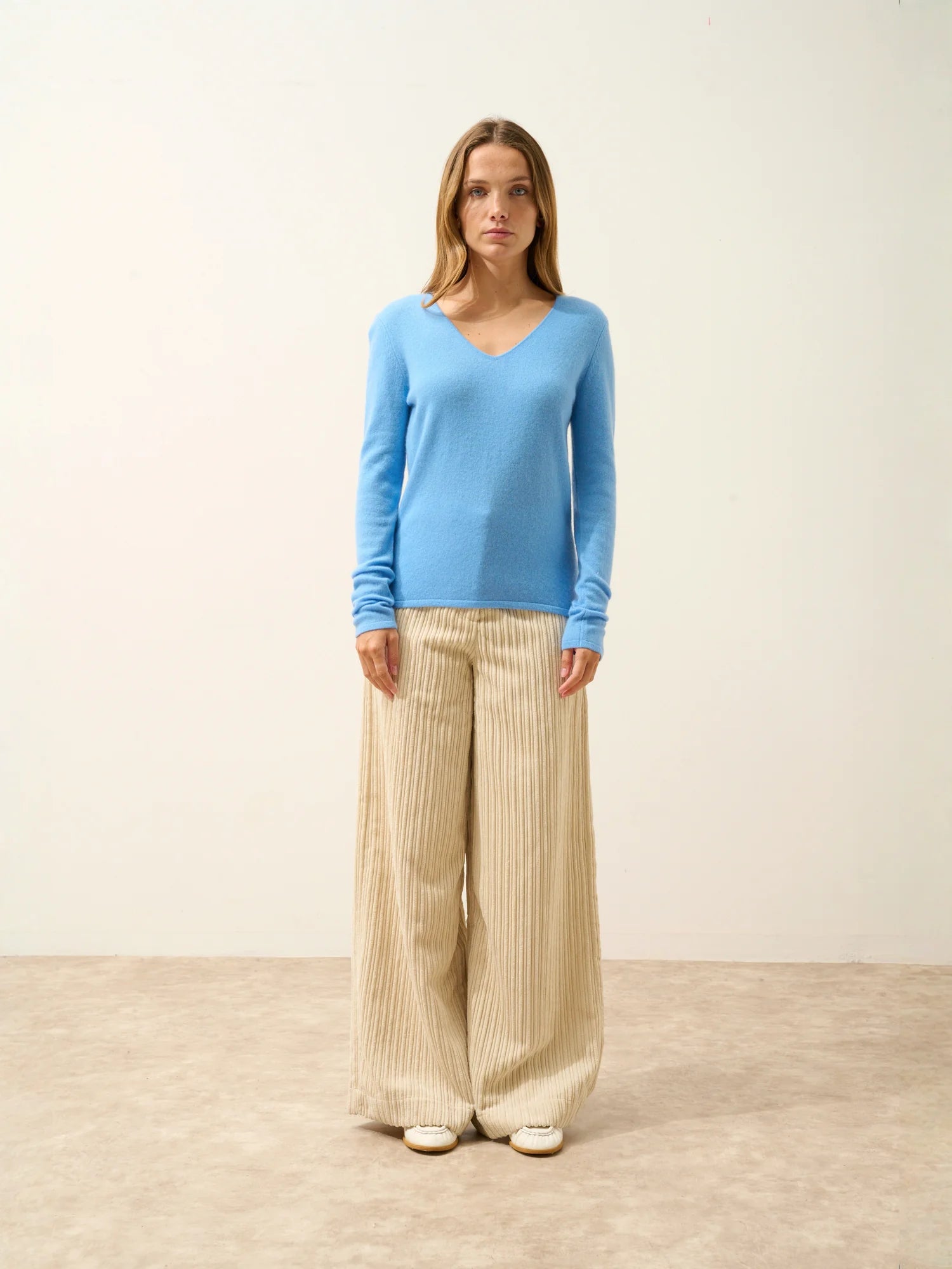 JOAN pullover v-ausschnitt blau bébé