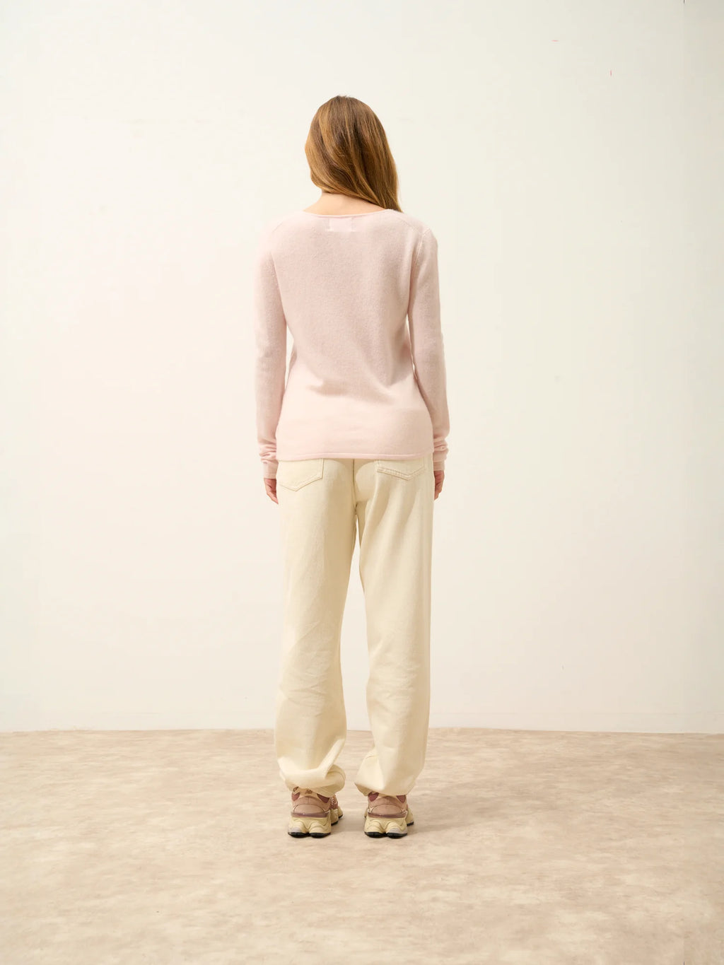 JOAN pullover v-ausschnitt poudre