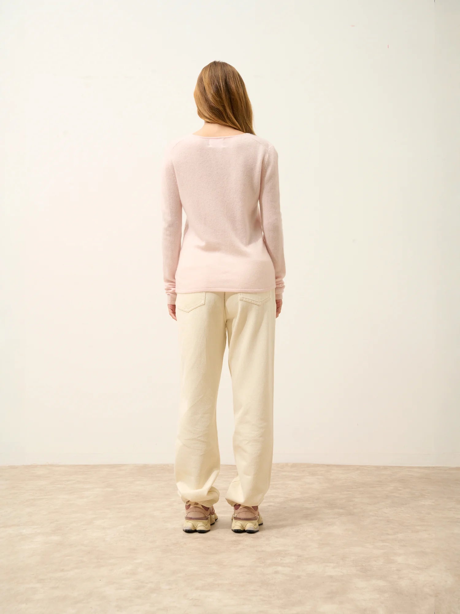 JOAN pullover v-ausschnitt poudre