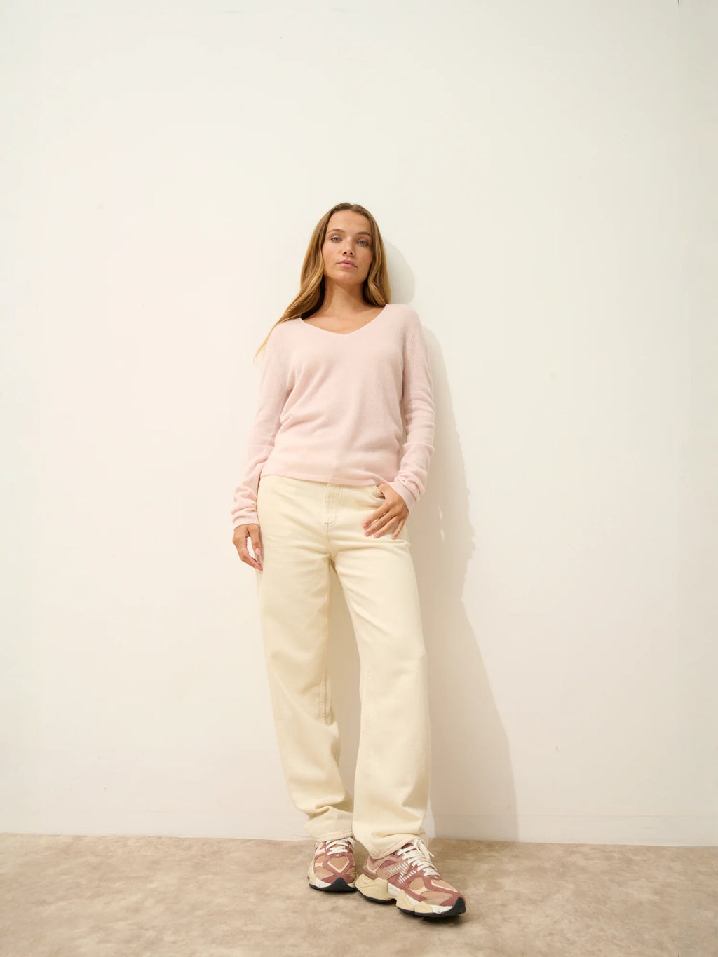 JOAN pullover v-ausschnitt poudre