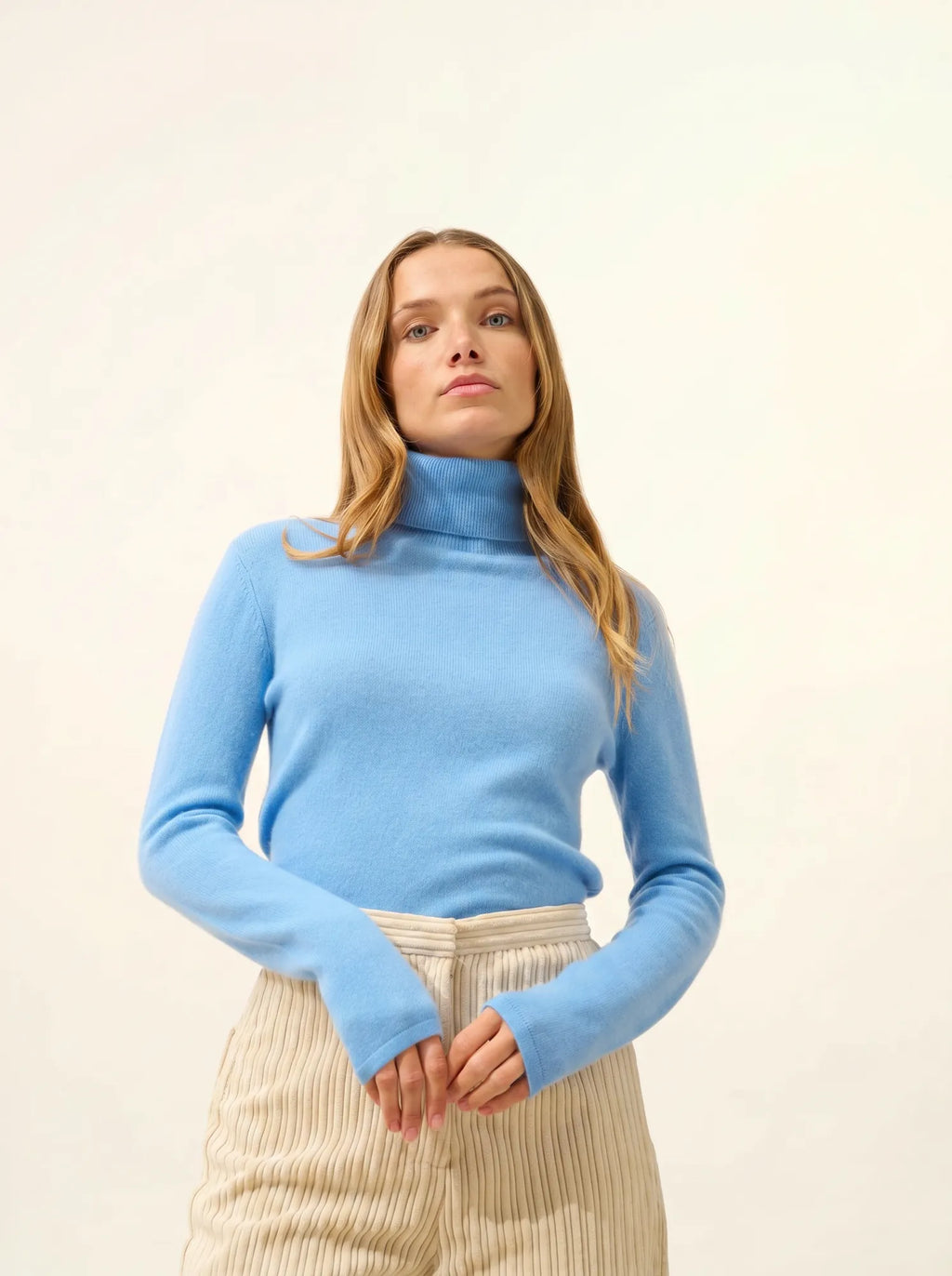 AVA pullover rollkragen blau bébé