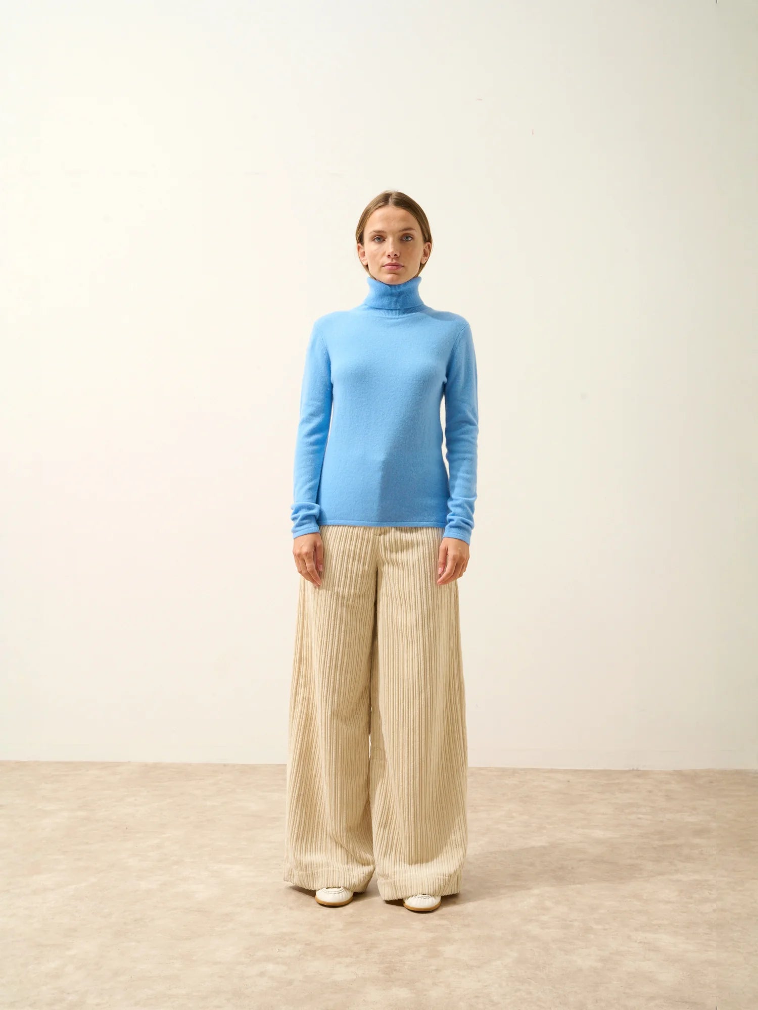 AVA pullover rollkragen blau bébé