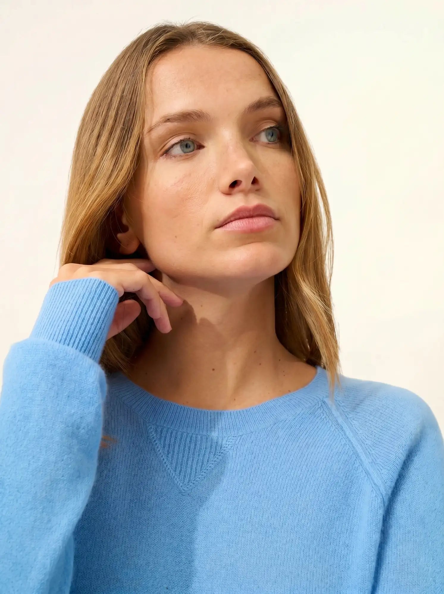 HELEN pullover rundhalsausschnitt blau bébé