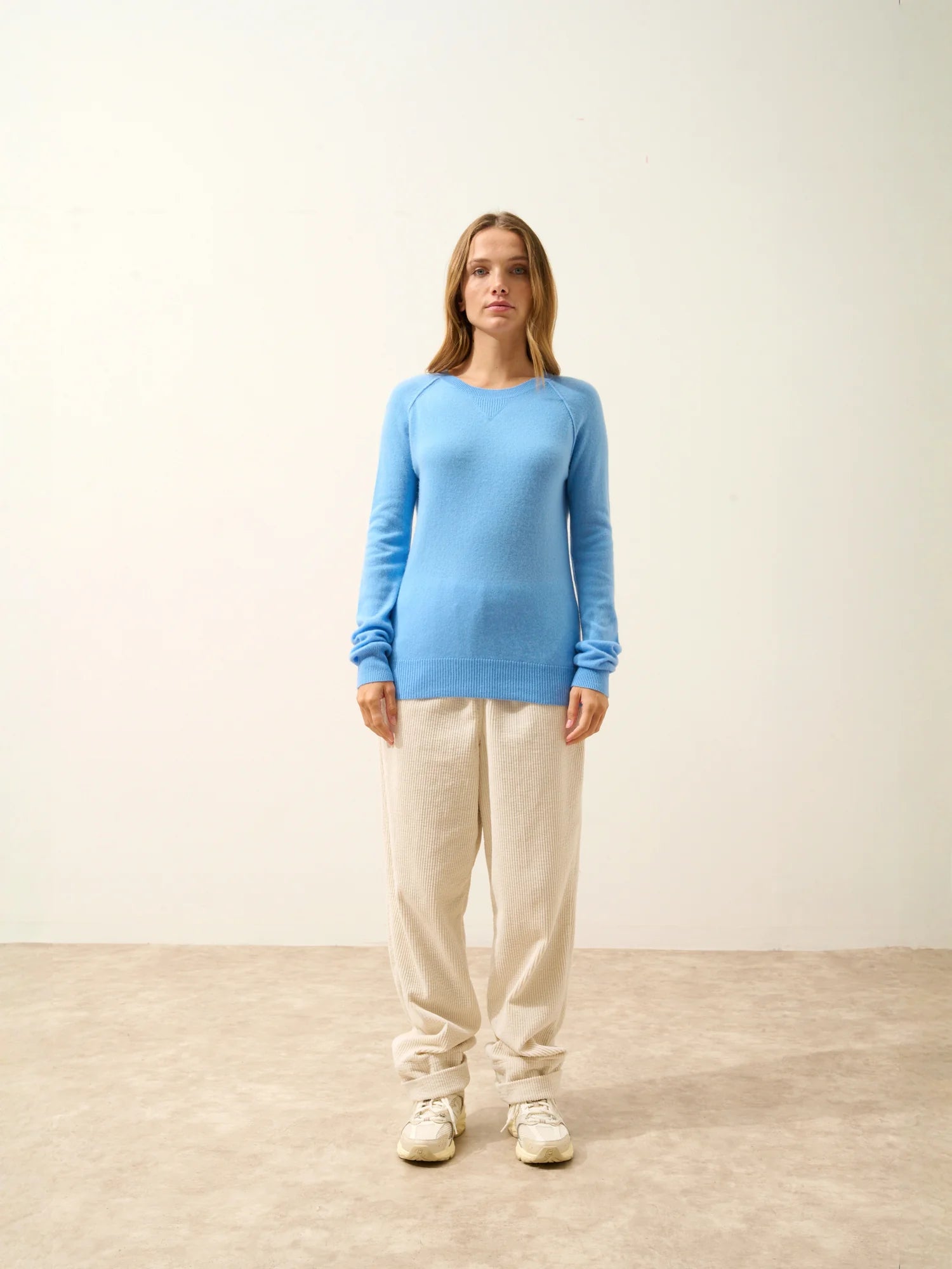 HELEN pullover rundhalsausschnitt blau bébé