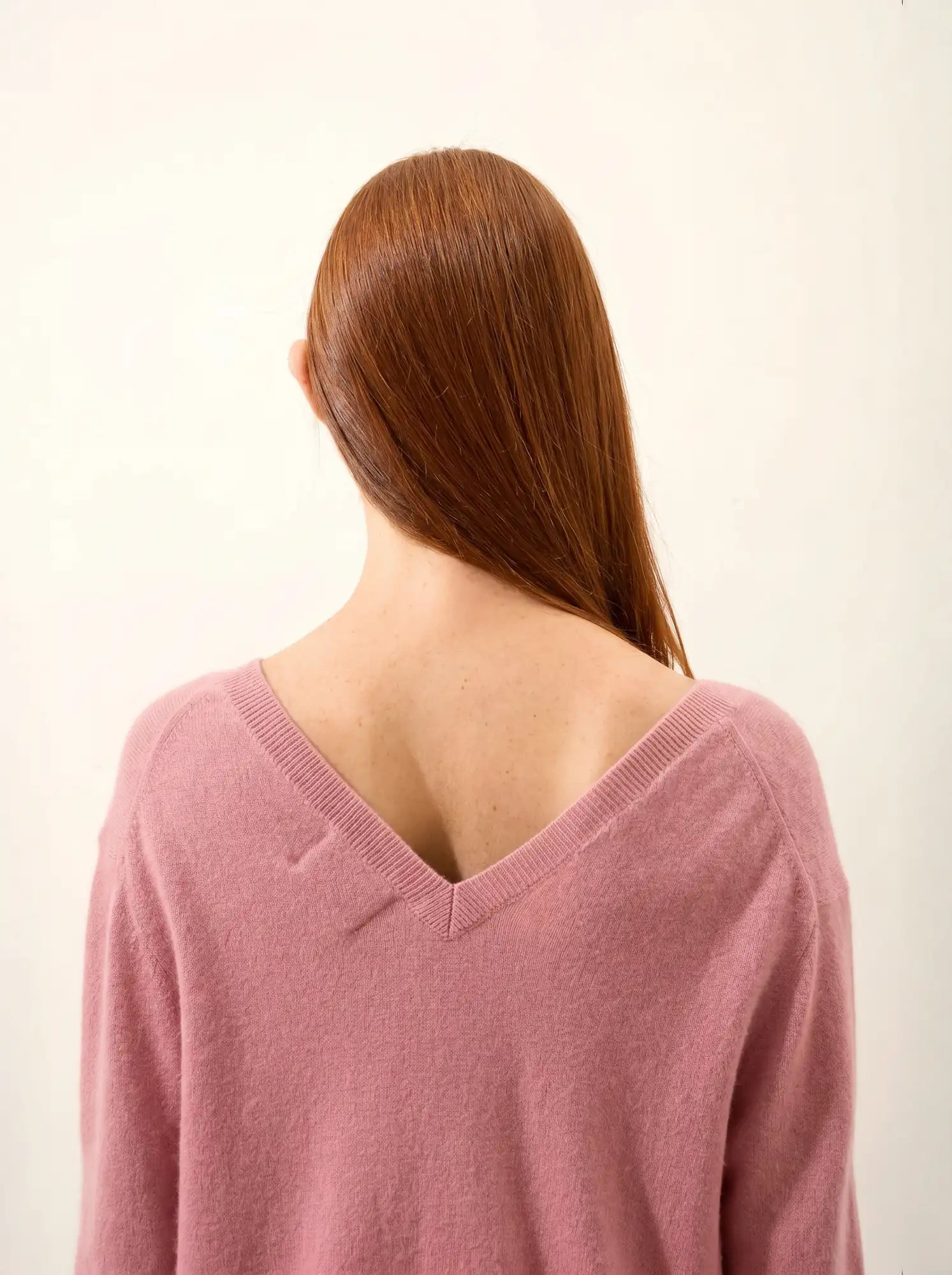 OPAL pullover v-ausschnitt vorne und hinten pétale