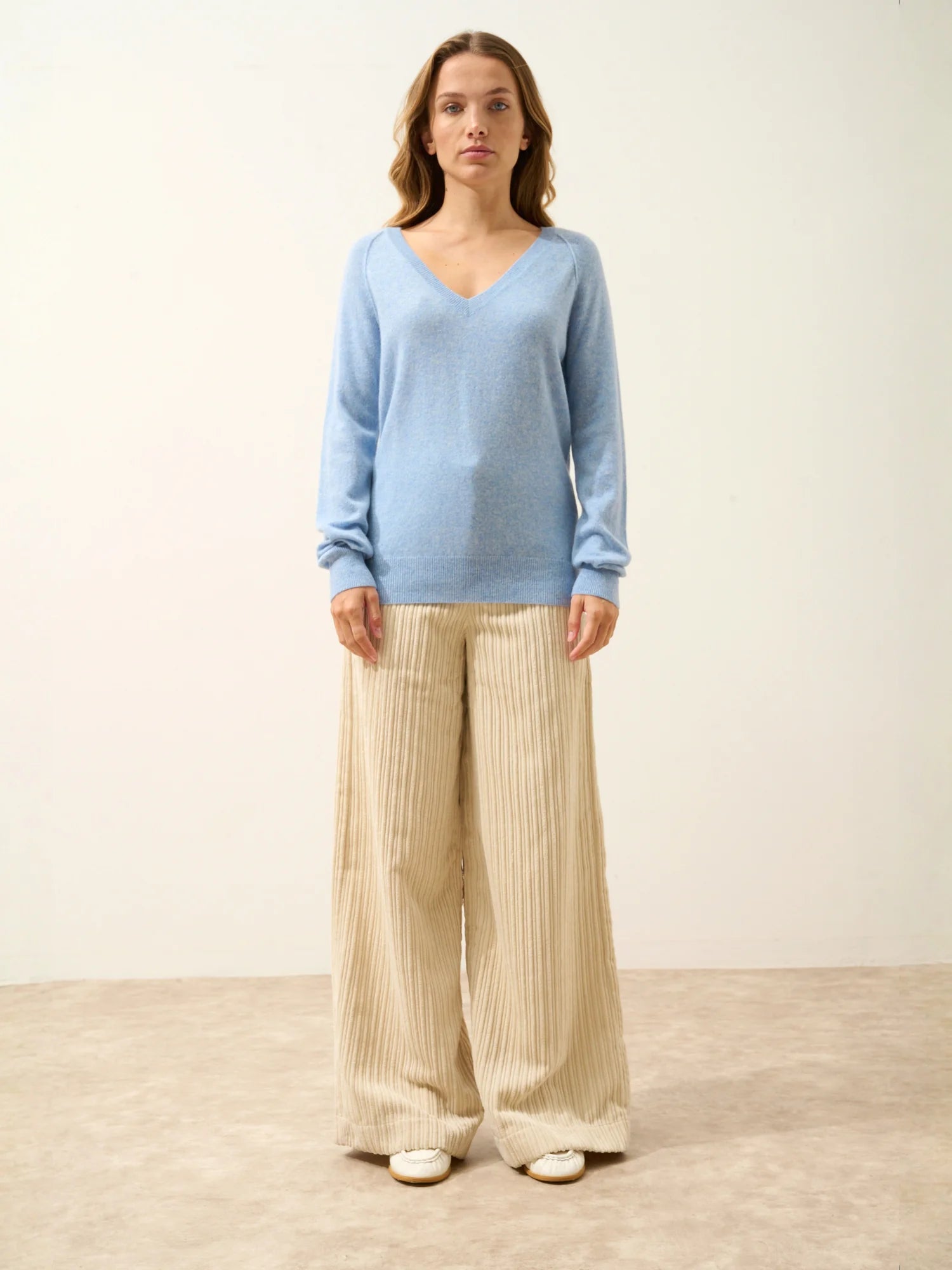 PHOEBE pullover v-ausschnitt himmelblau meliert