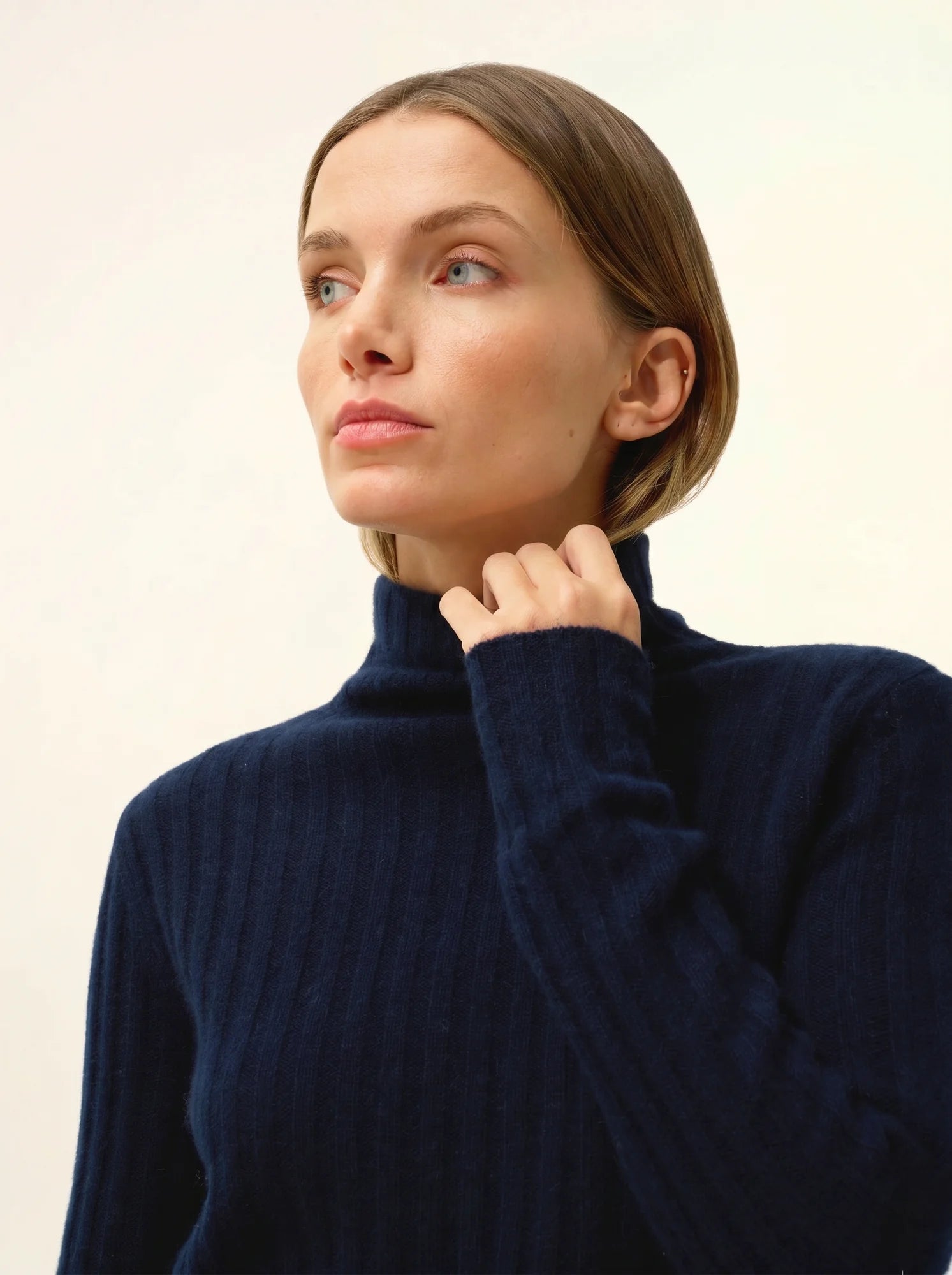 SUNNEVA pull col montant 4 fils bleu marine