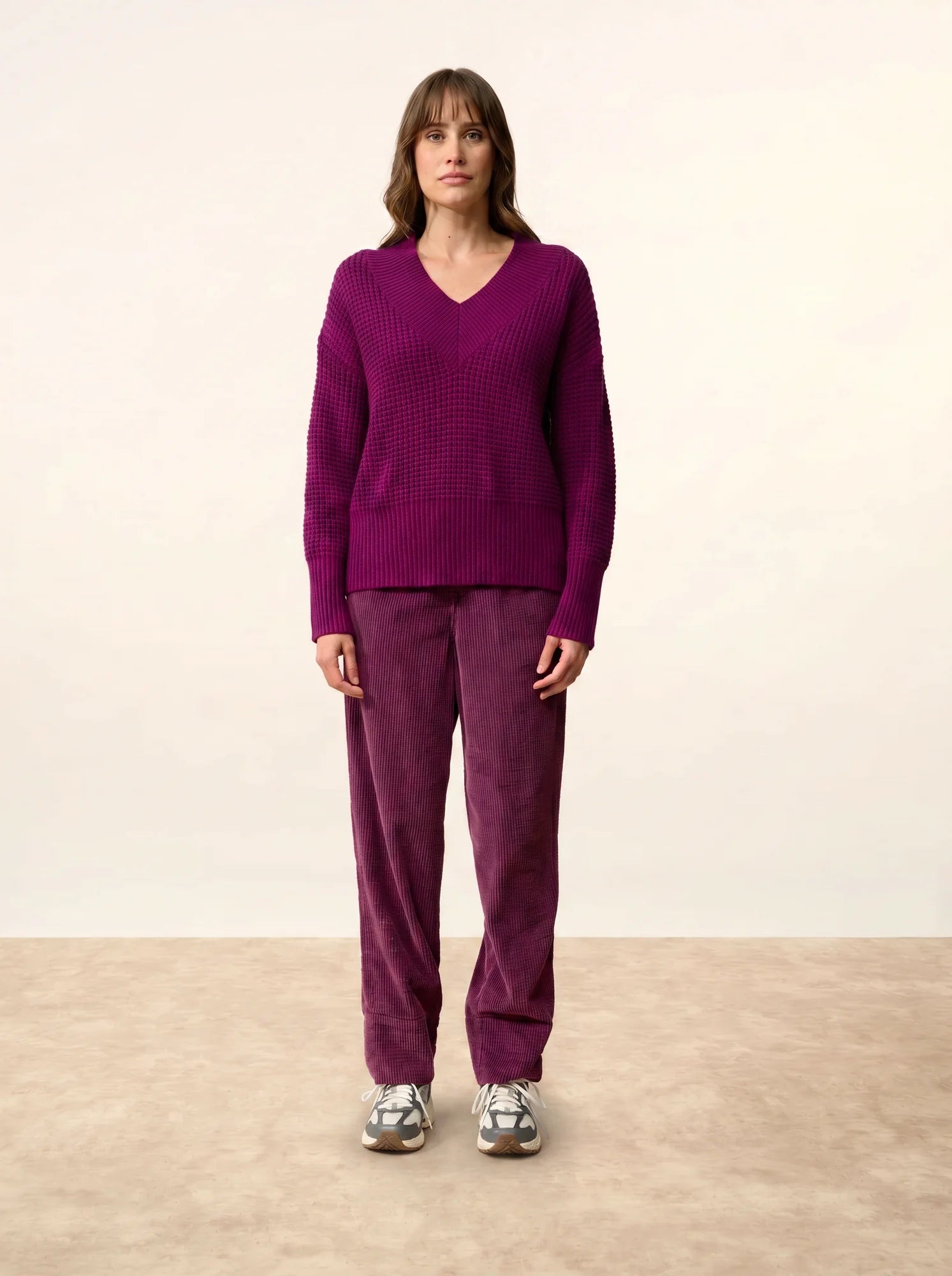 TACNA pullover v-ausschnitt 8-fädig pflaume
