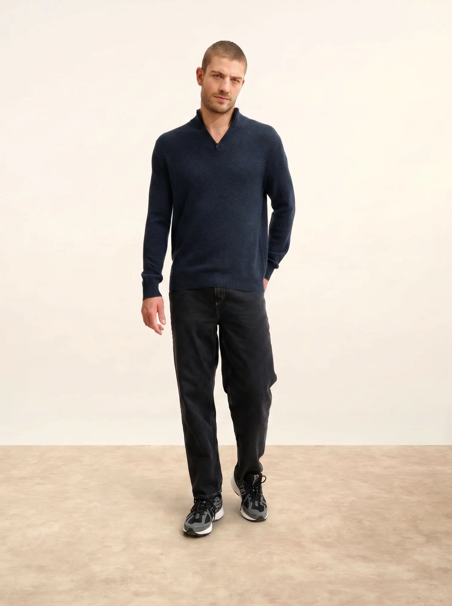 LEONIE pullover dockermütze 4-fädig caviar