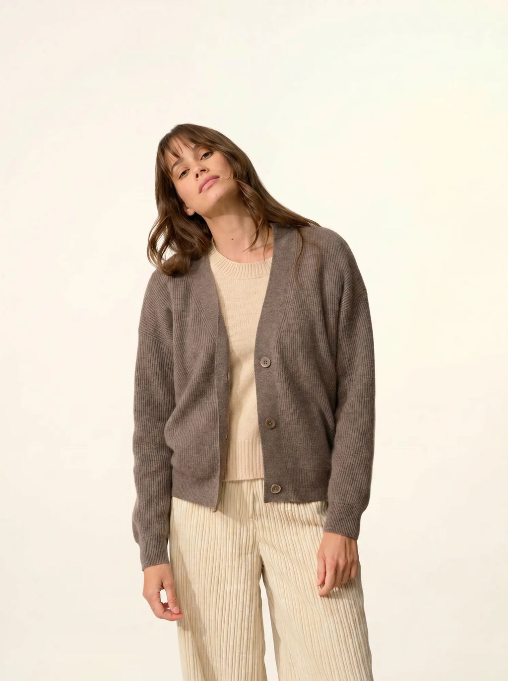 ADELE strickjacke v-ausschnitt taupe meliert