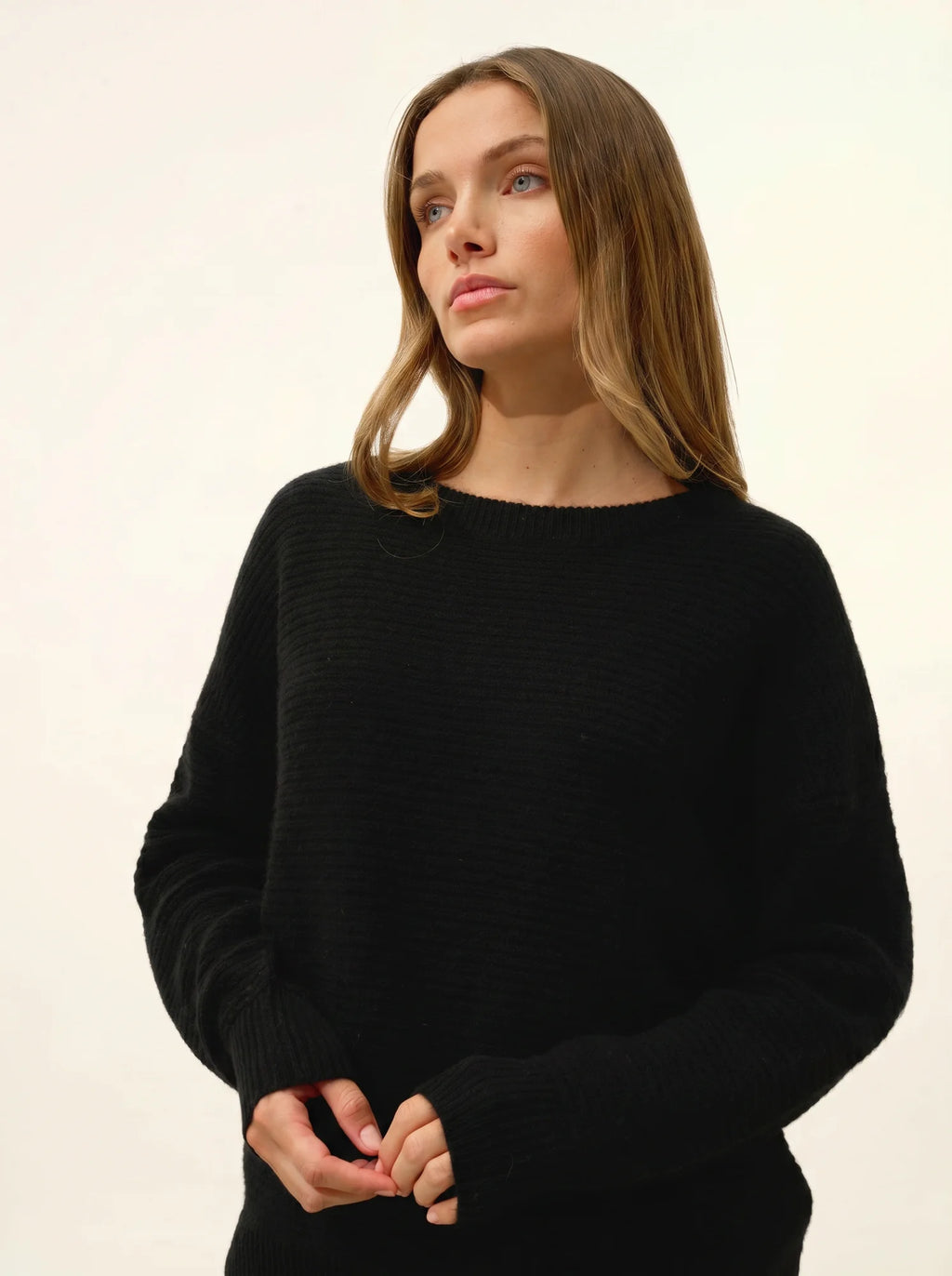 LOUNA pullover rundhalsausschnitt 4-fädig schwarz