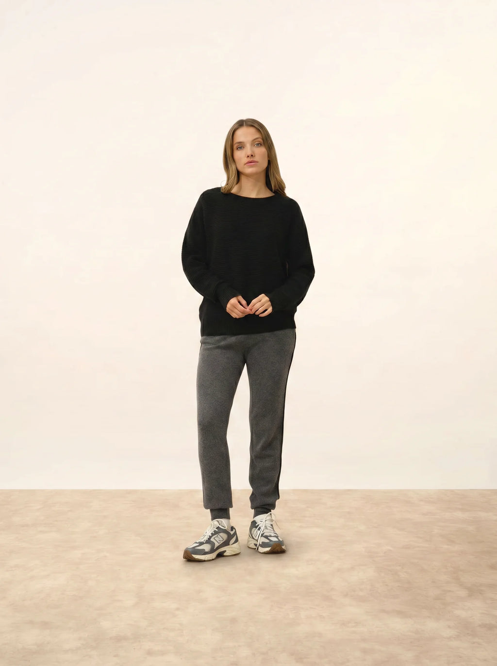 LOUNA pullover rundhalsausschnitt 4-fädig schwarz