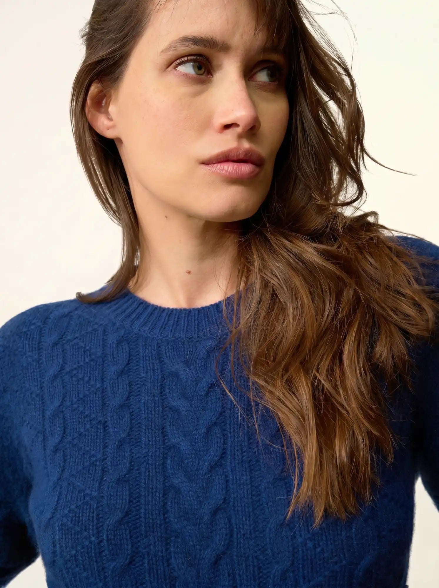 OLIVIA pull col rond 8 fils minuit