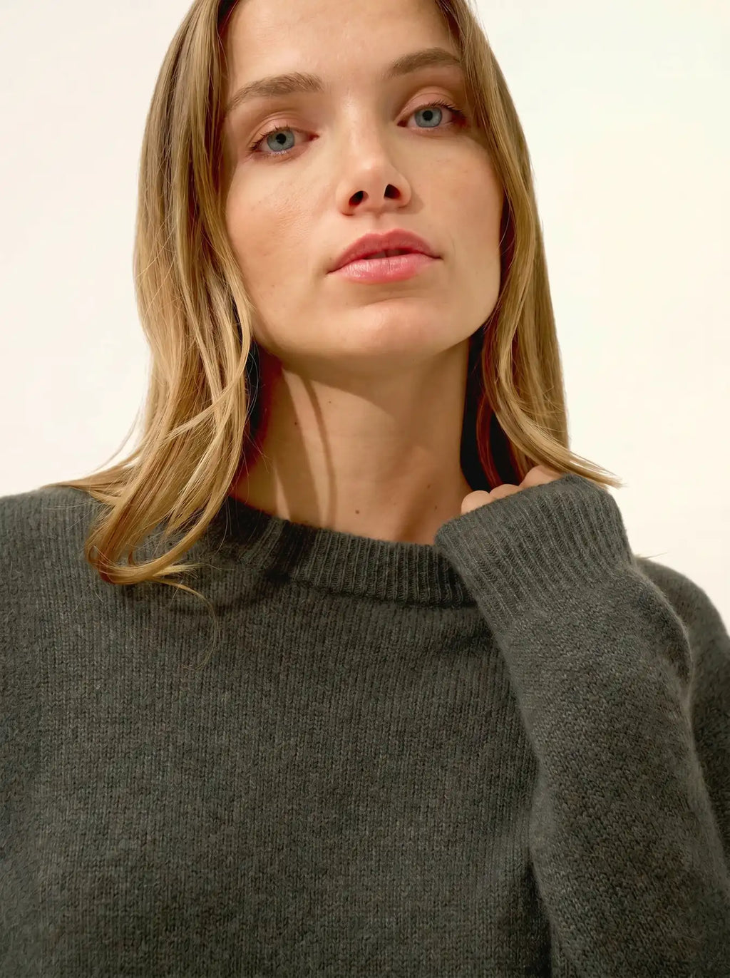 LEXINI pullover rundhalsausschnitt 4-fädig khaki meliert