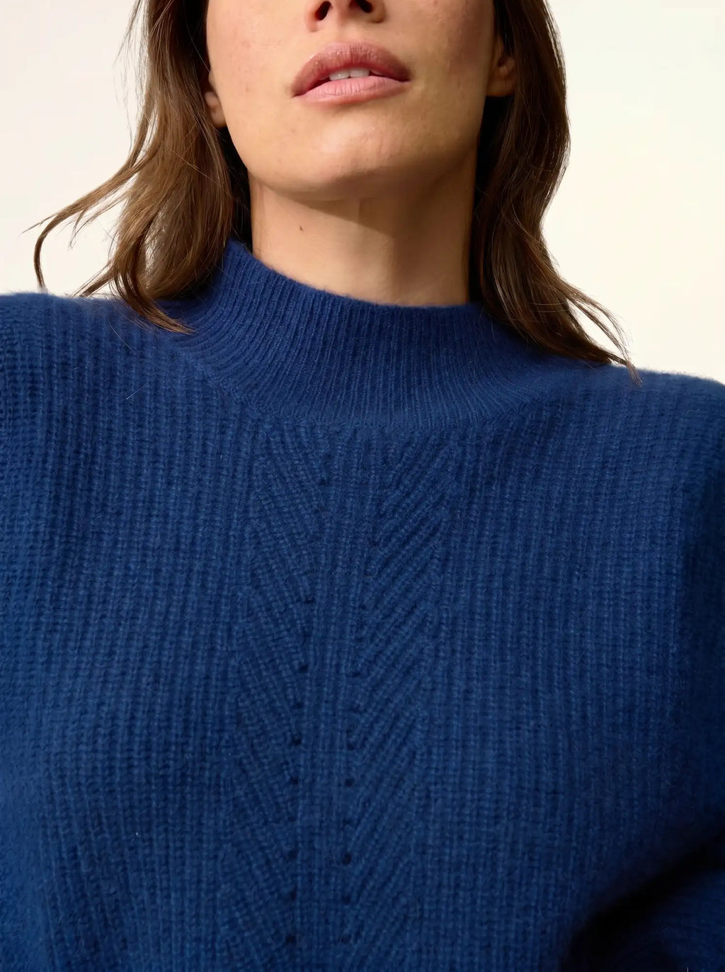 IQUITOS pullover stehkragen plis épaules 4-fädig minuit