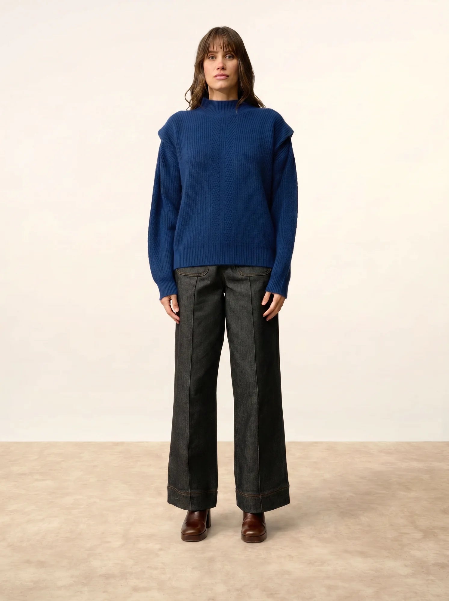 IQUITOS pullover stehkragen plis épaules 4-fädig minuit