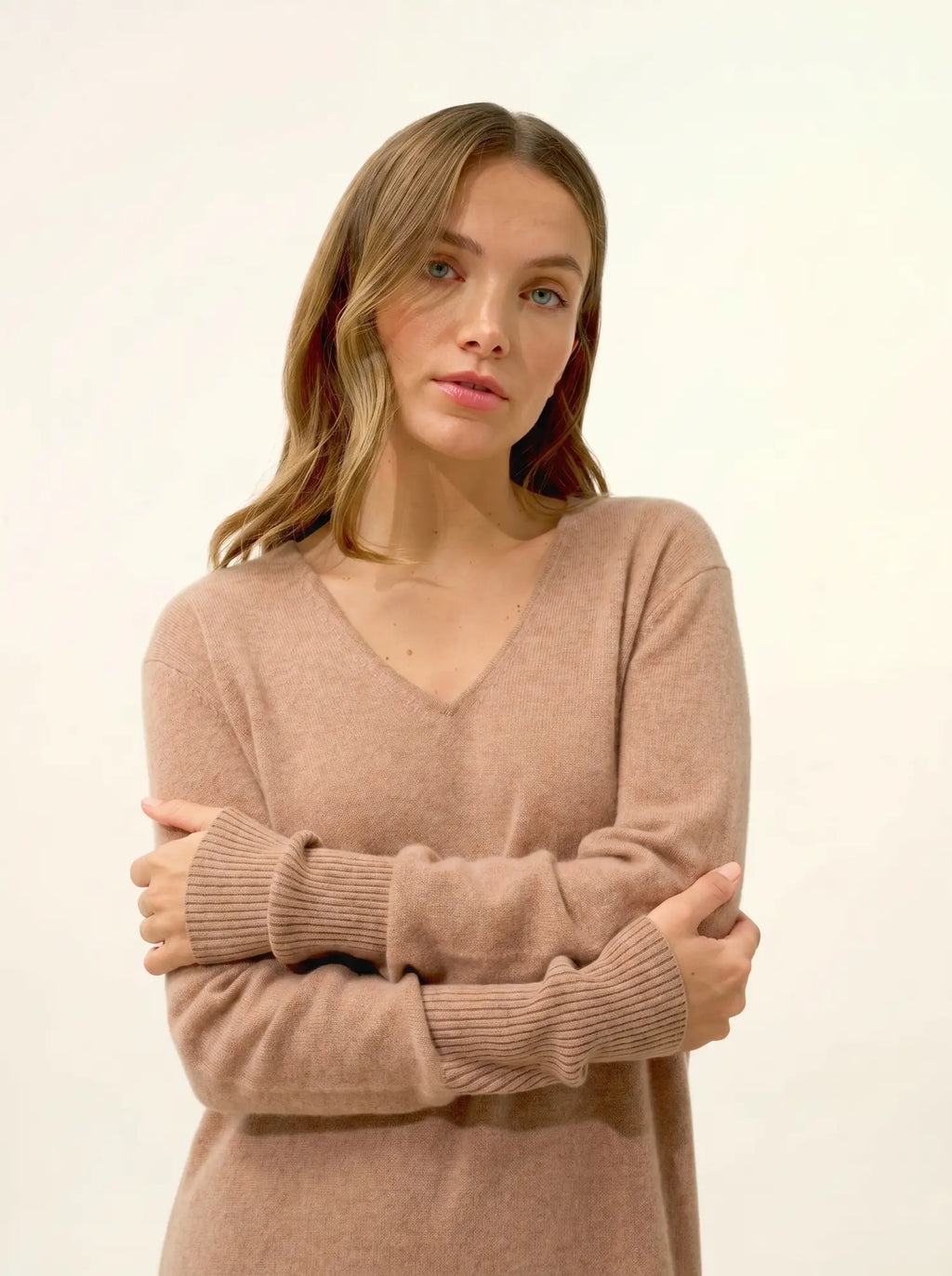 MILEYA kleid v-ausschnitt camel meliert