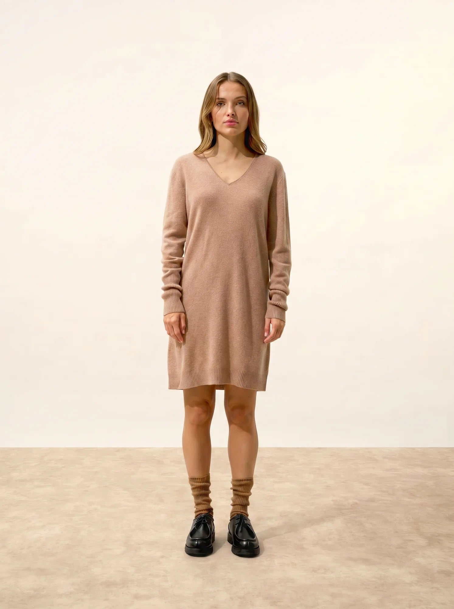 MILEYA kleid v-ausschnitt camel meliert