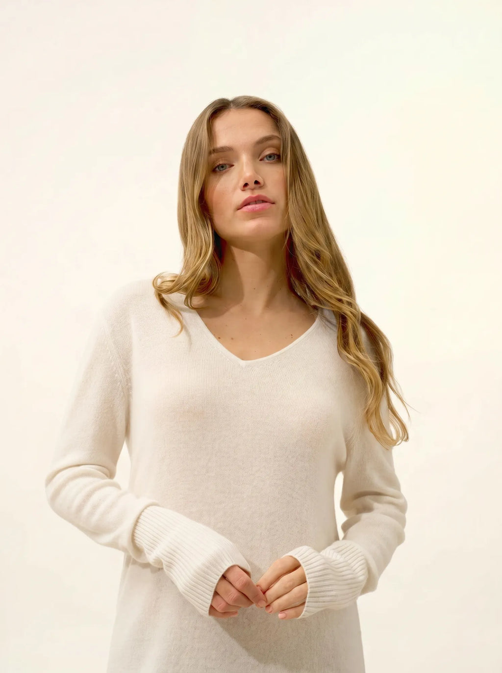 MILEYA kleid v-ausschnitt elfenbein