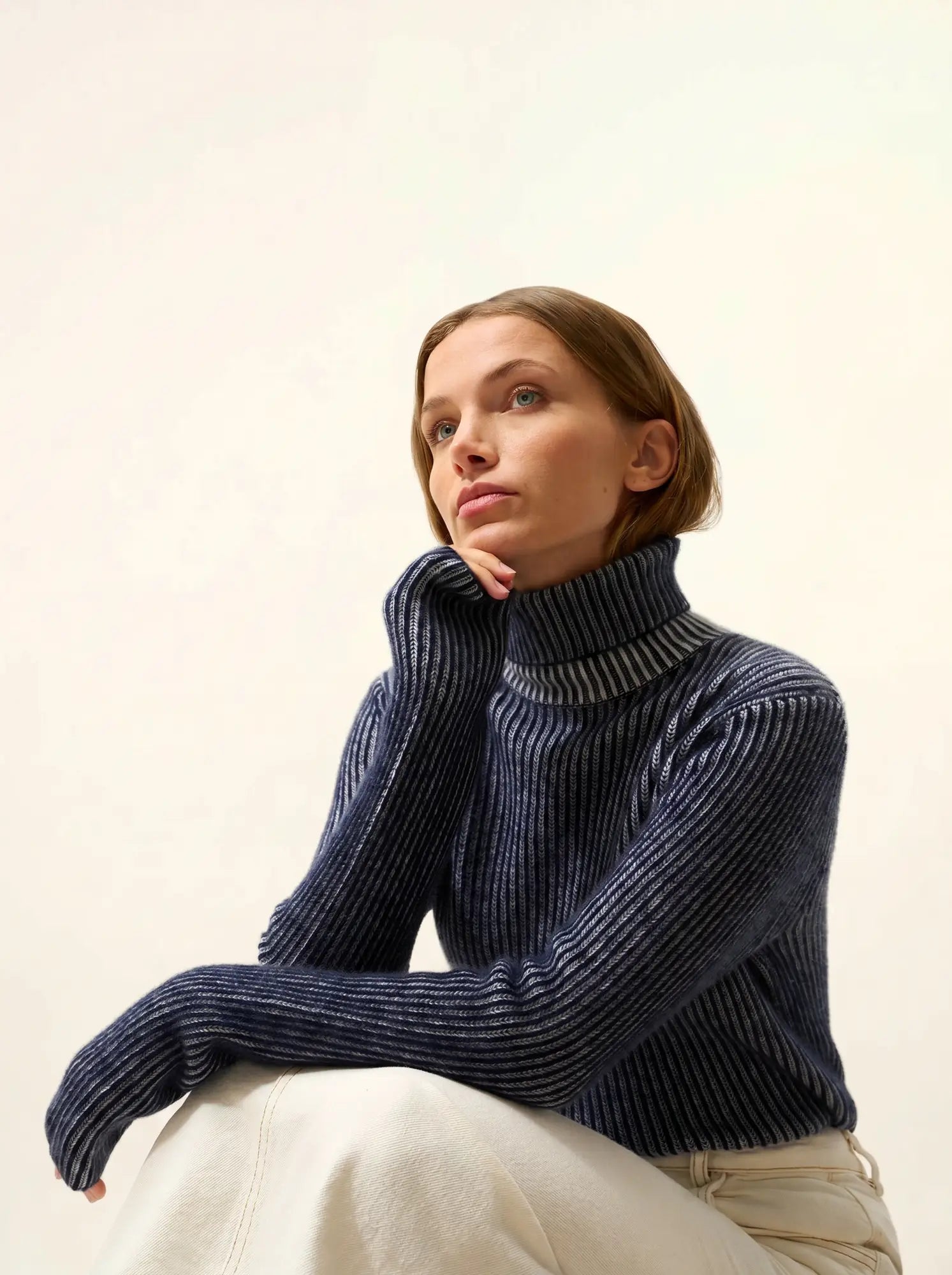 SOMNIA pullover rollkragen 4-fädig schnee und marineblau