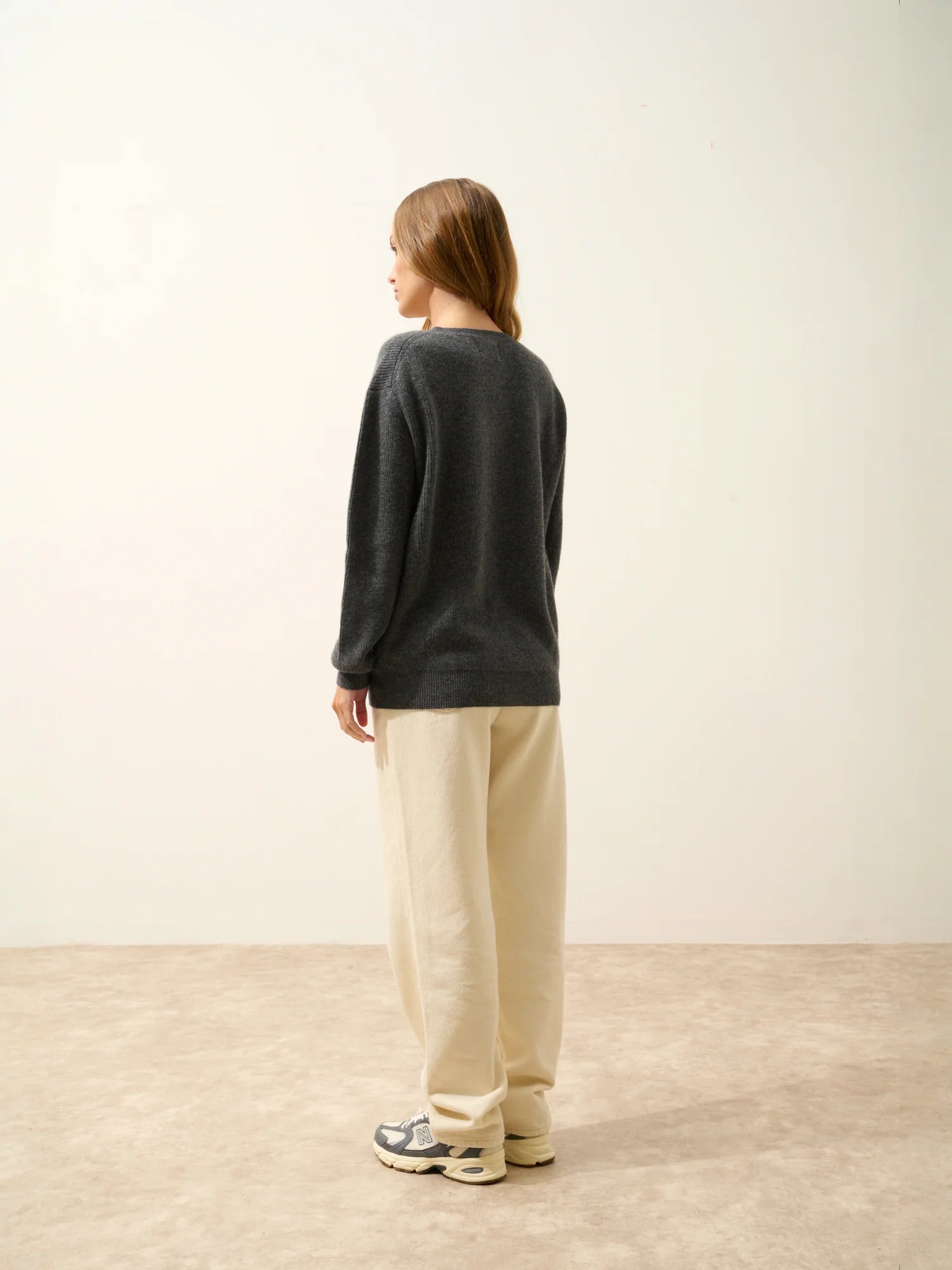 ALENIA pullover v-ausschnitt anthrazit meliert