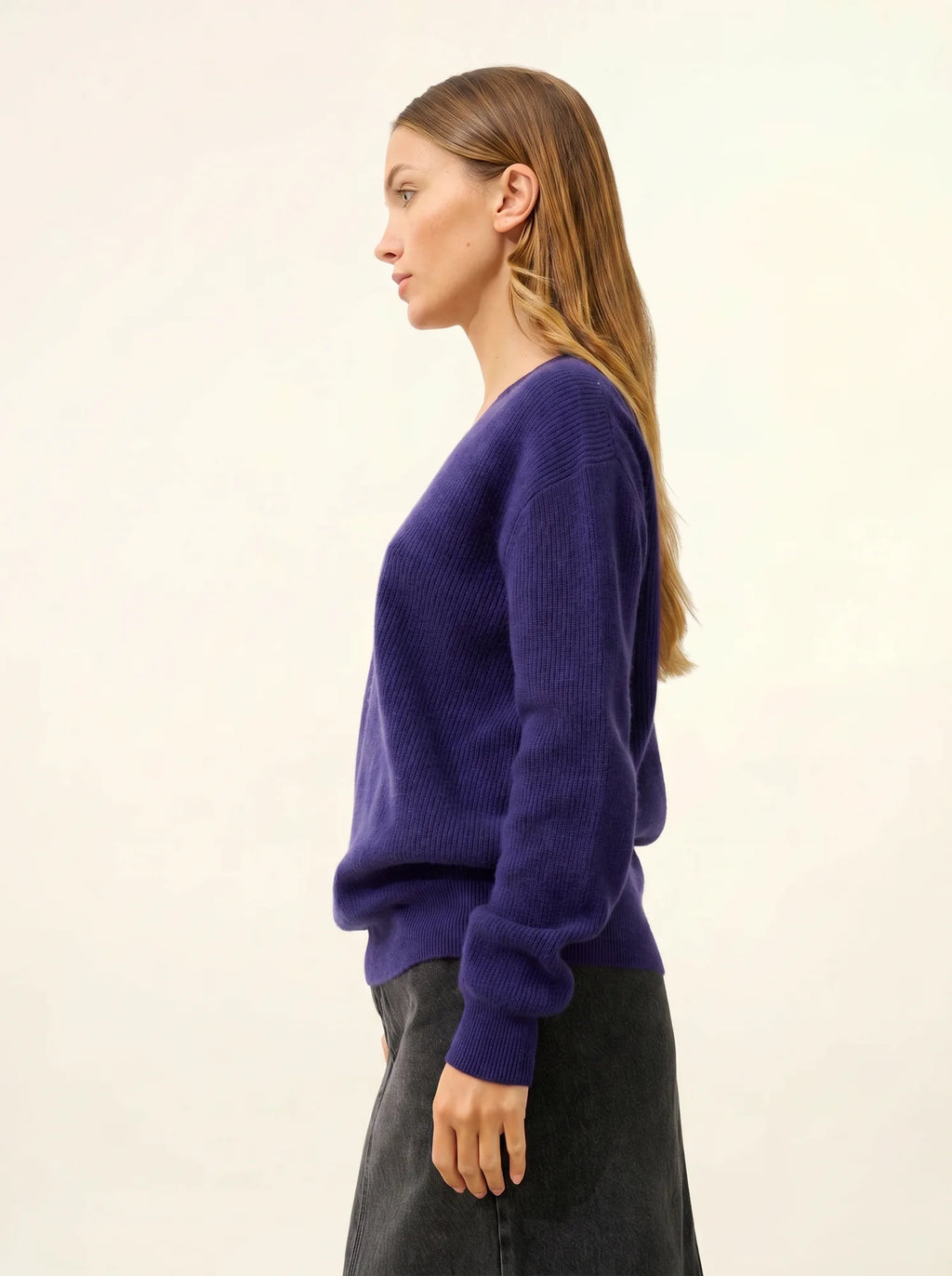 ALENIA pullover v-ausschnitt violett