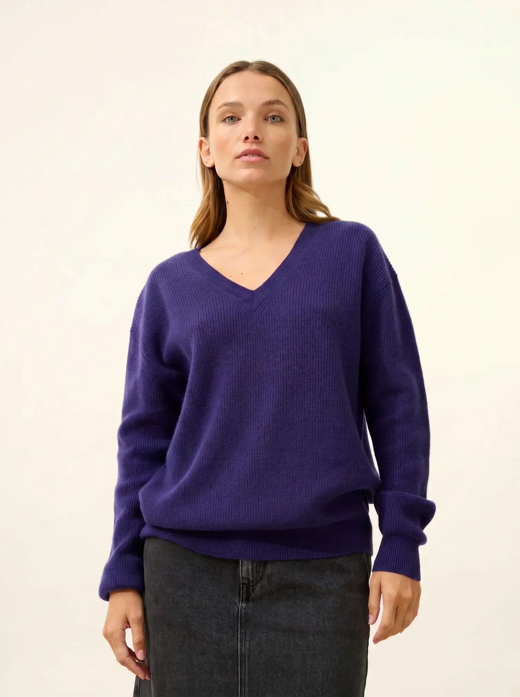 ALENIA pullover v-ausschnitt violett