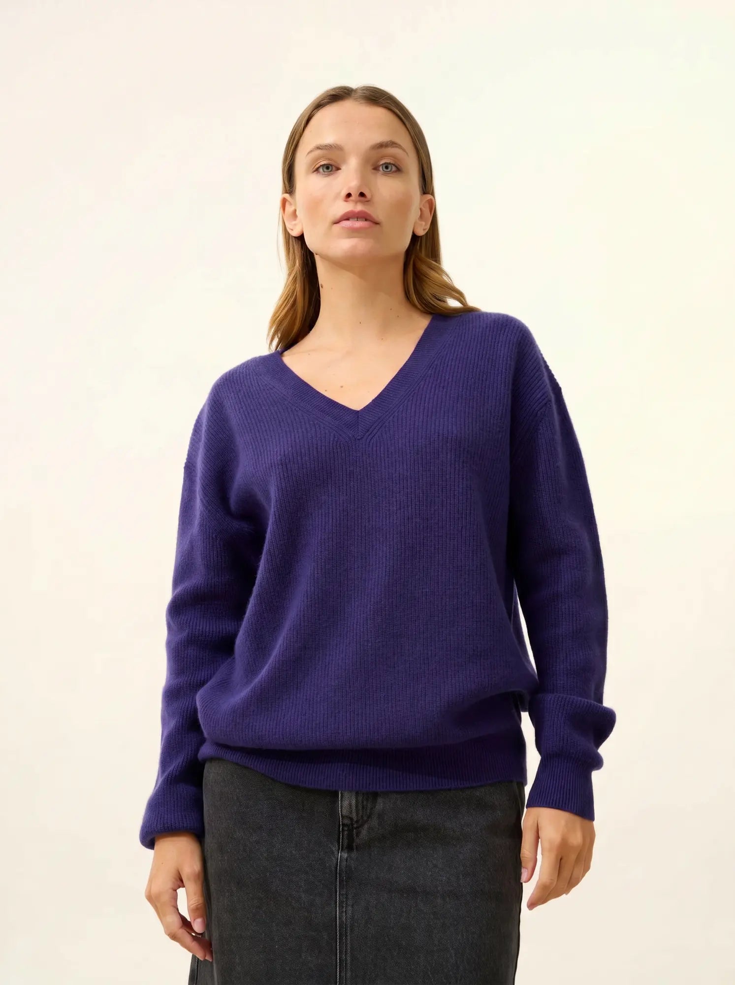 ALENIA pullover v-ausschnitt violett