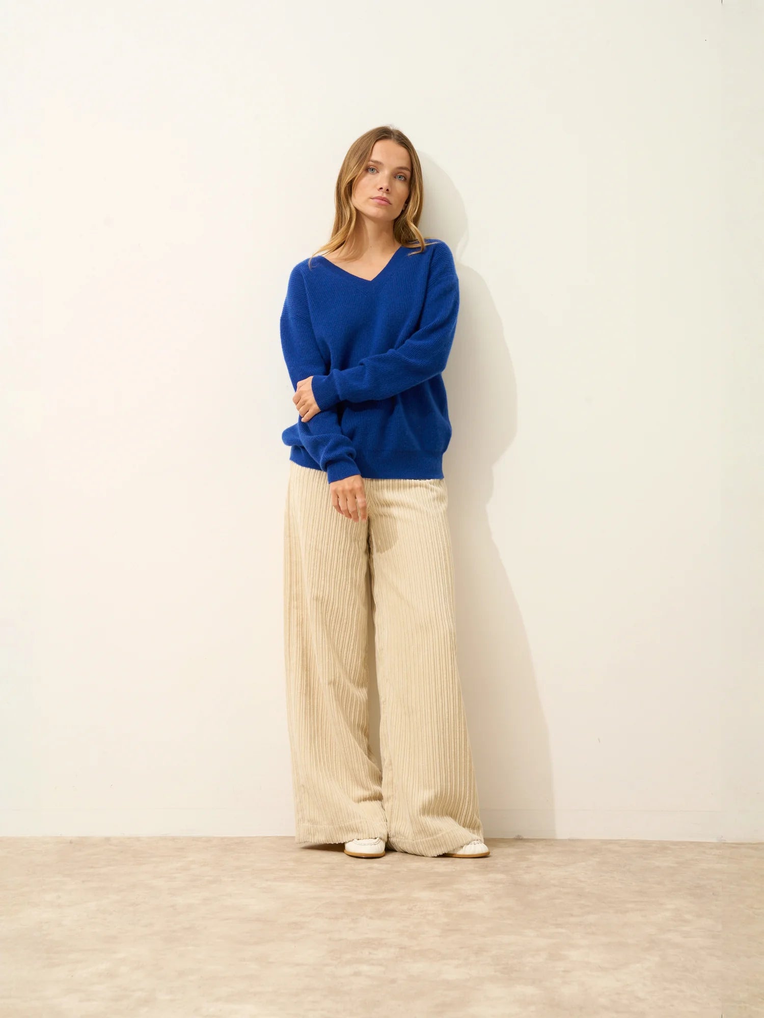 ALENIA pullover v-ausschnitt ultramarin