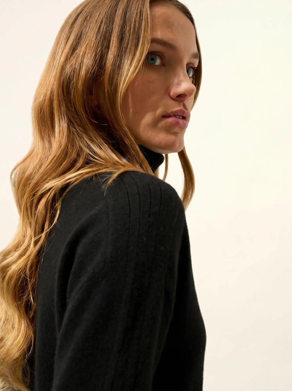 ORIANNE pullover rollkragen schwarz