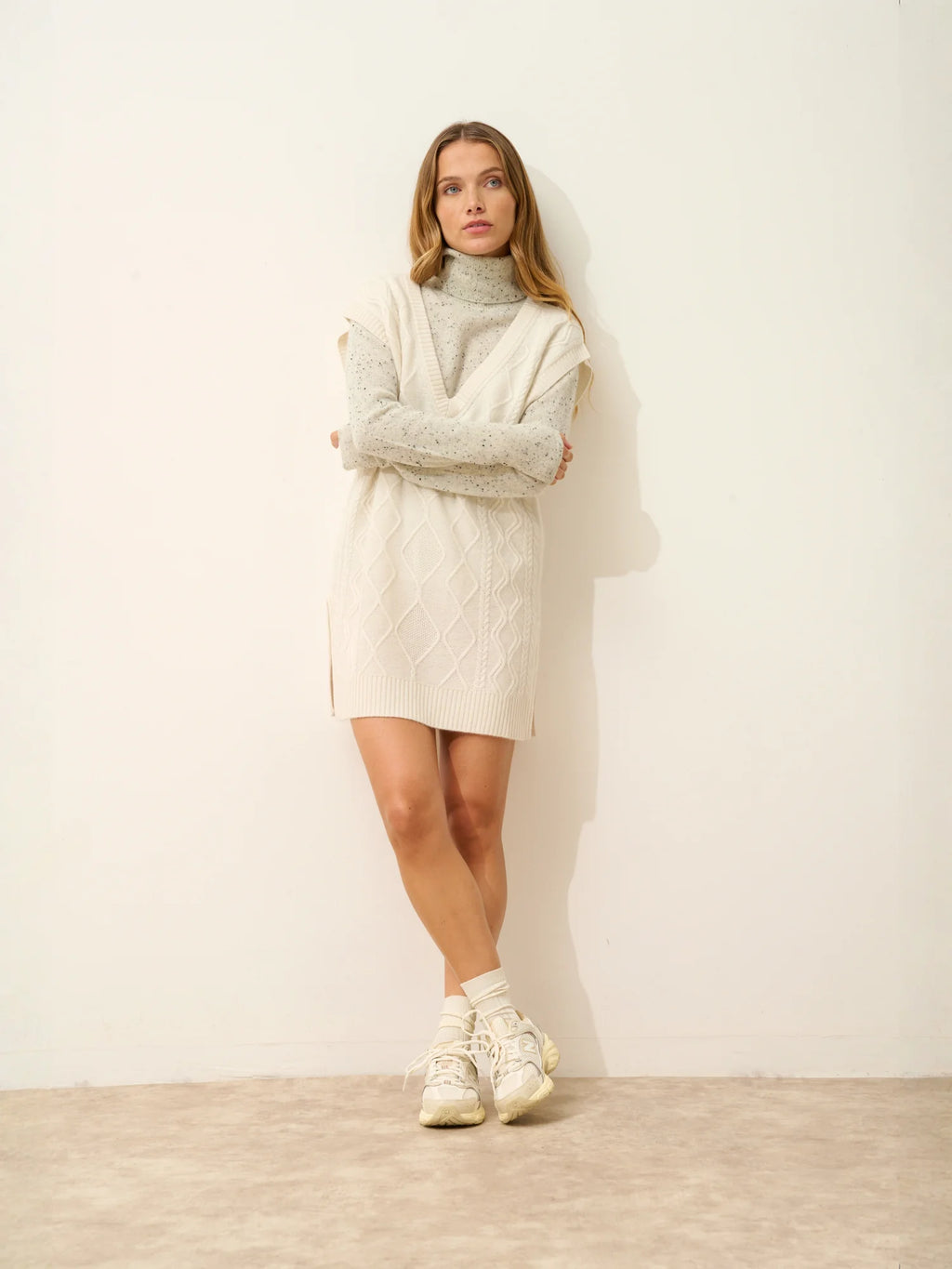 VIVENA pullover v-ausschnitt ärmellos 4-fädig elfenbein