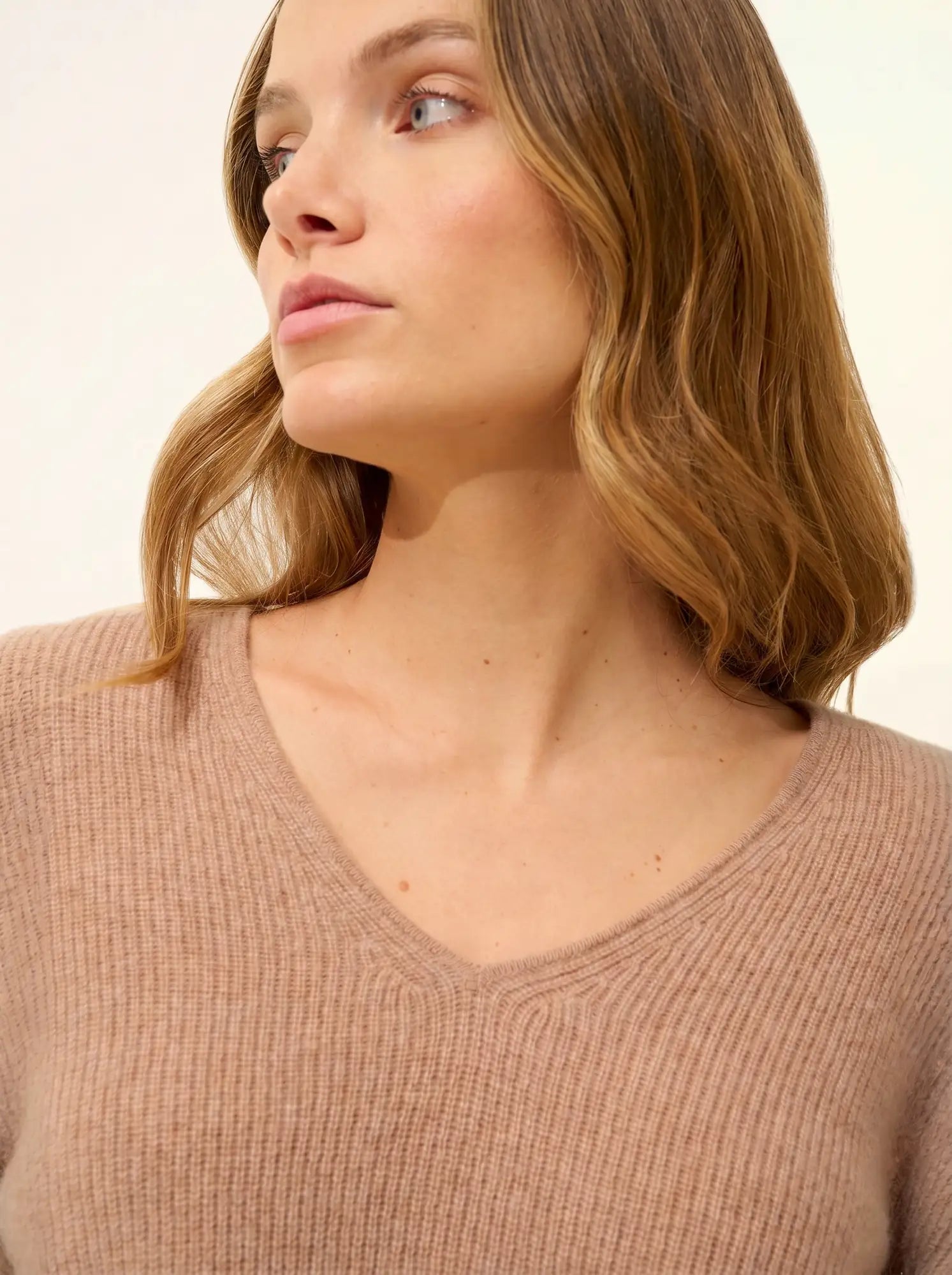 CIELORA pullover v-ausschnitt camel meliert