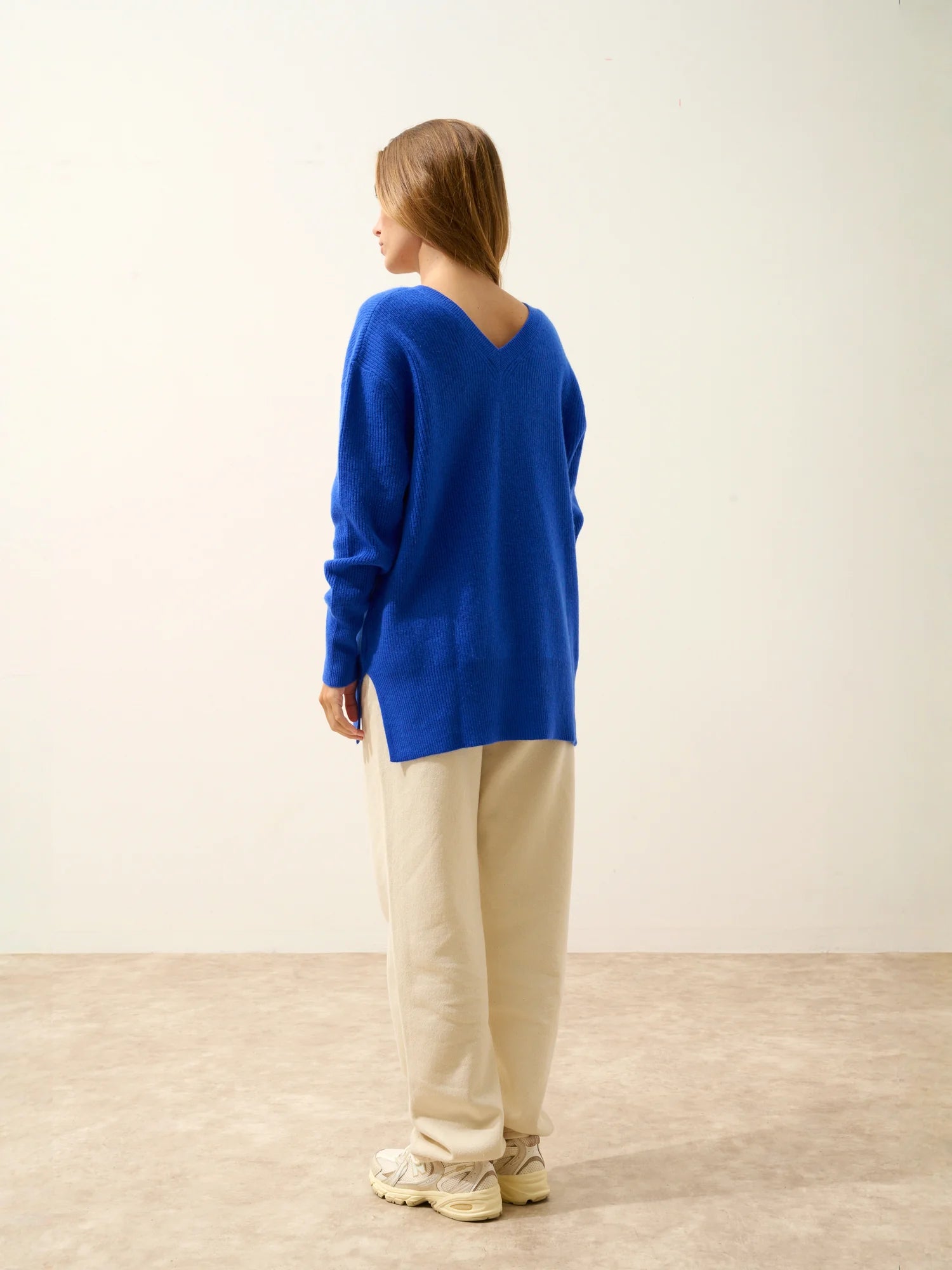 SERÉLIS pullover v-ausschnitt vorne und hinten blau persan