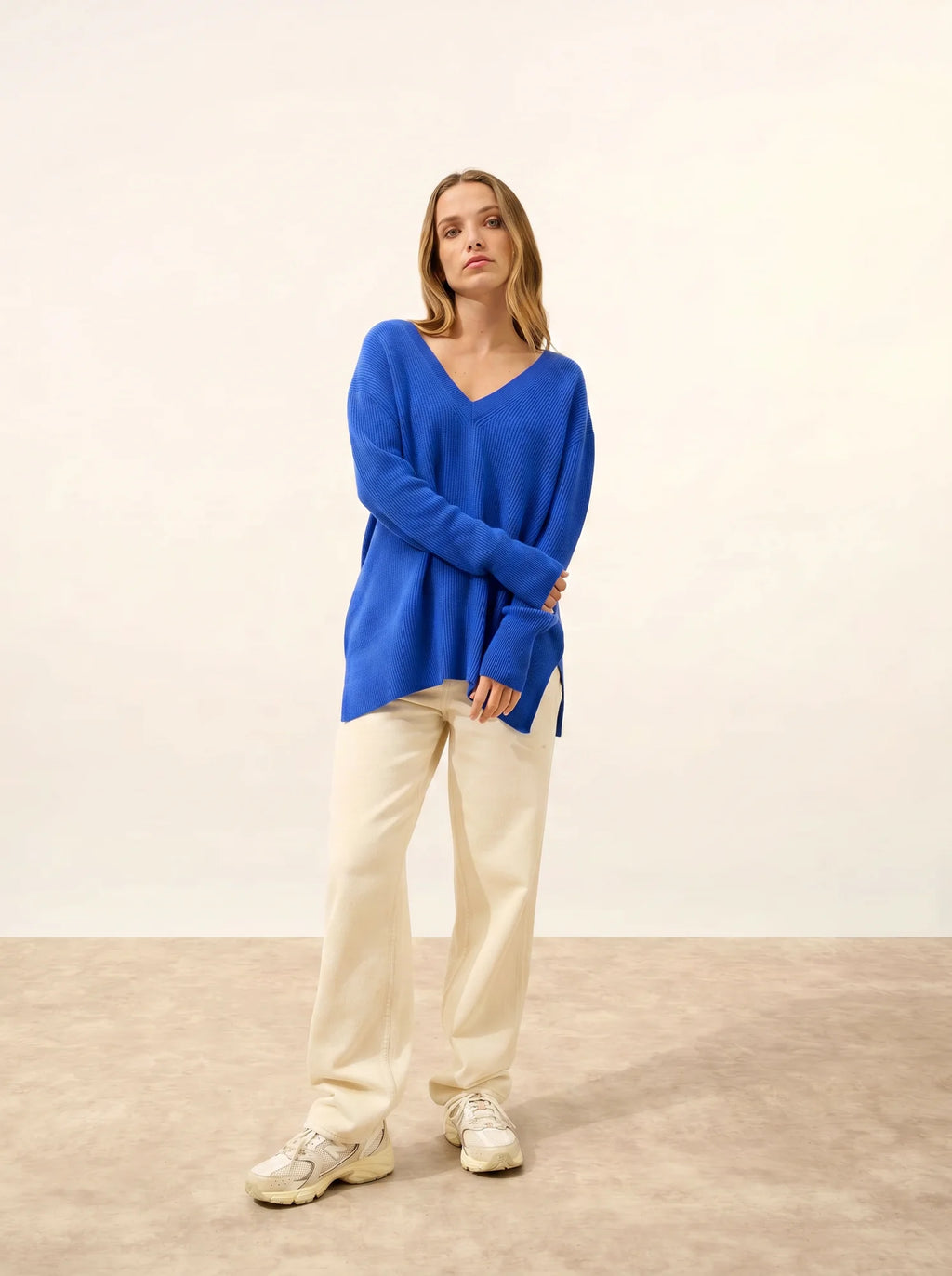 SERÉLIS pullover v-ausschnitt vorne und hinten blau persan