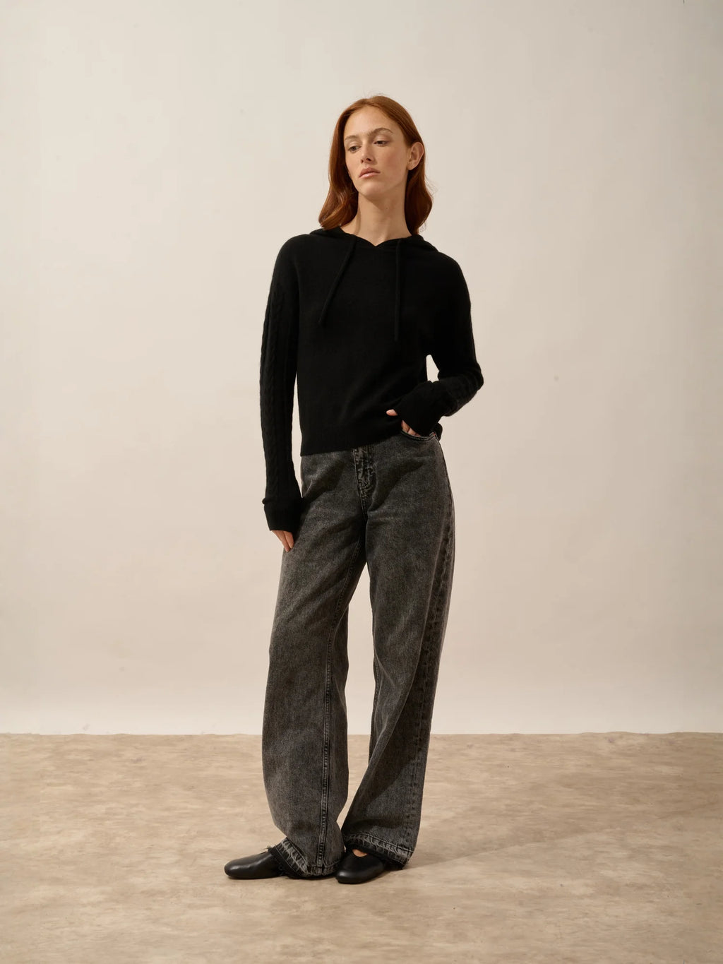 POLARA pullover mit kapuze schwarz