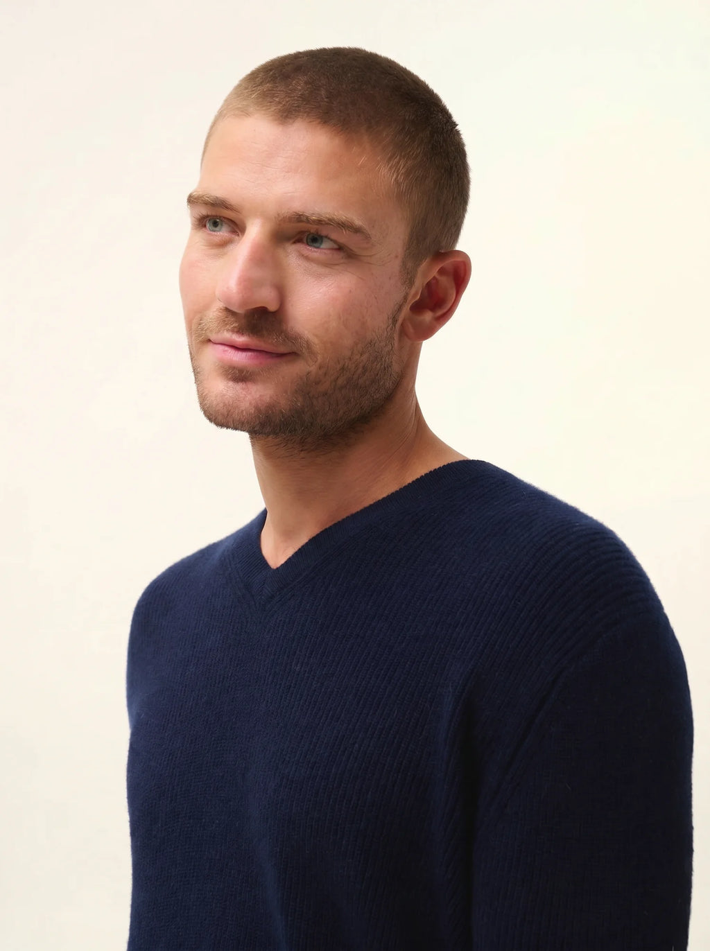 MEVRON pullover v-ausschnitt marineblau