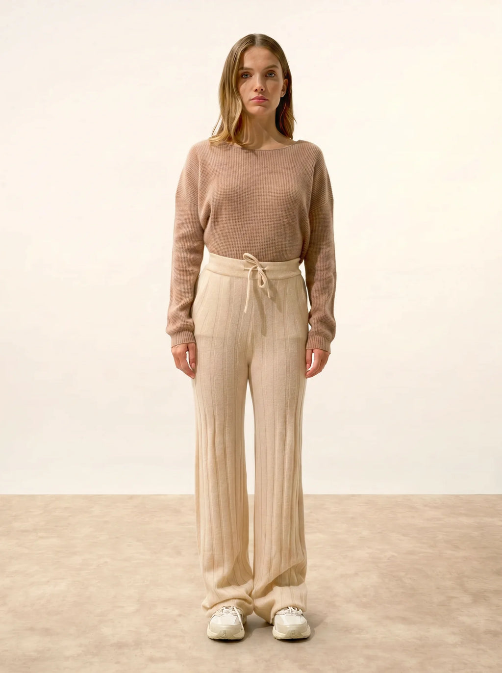 CLARISSA hose évasé sand