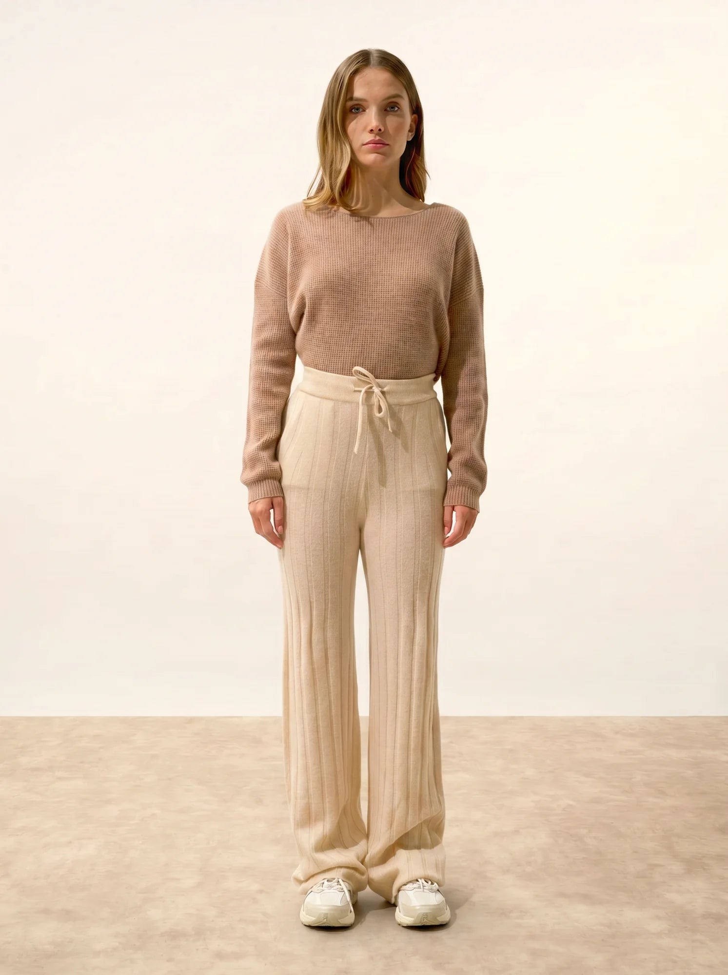 CLARISSA hose évasé sand