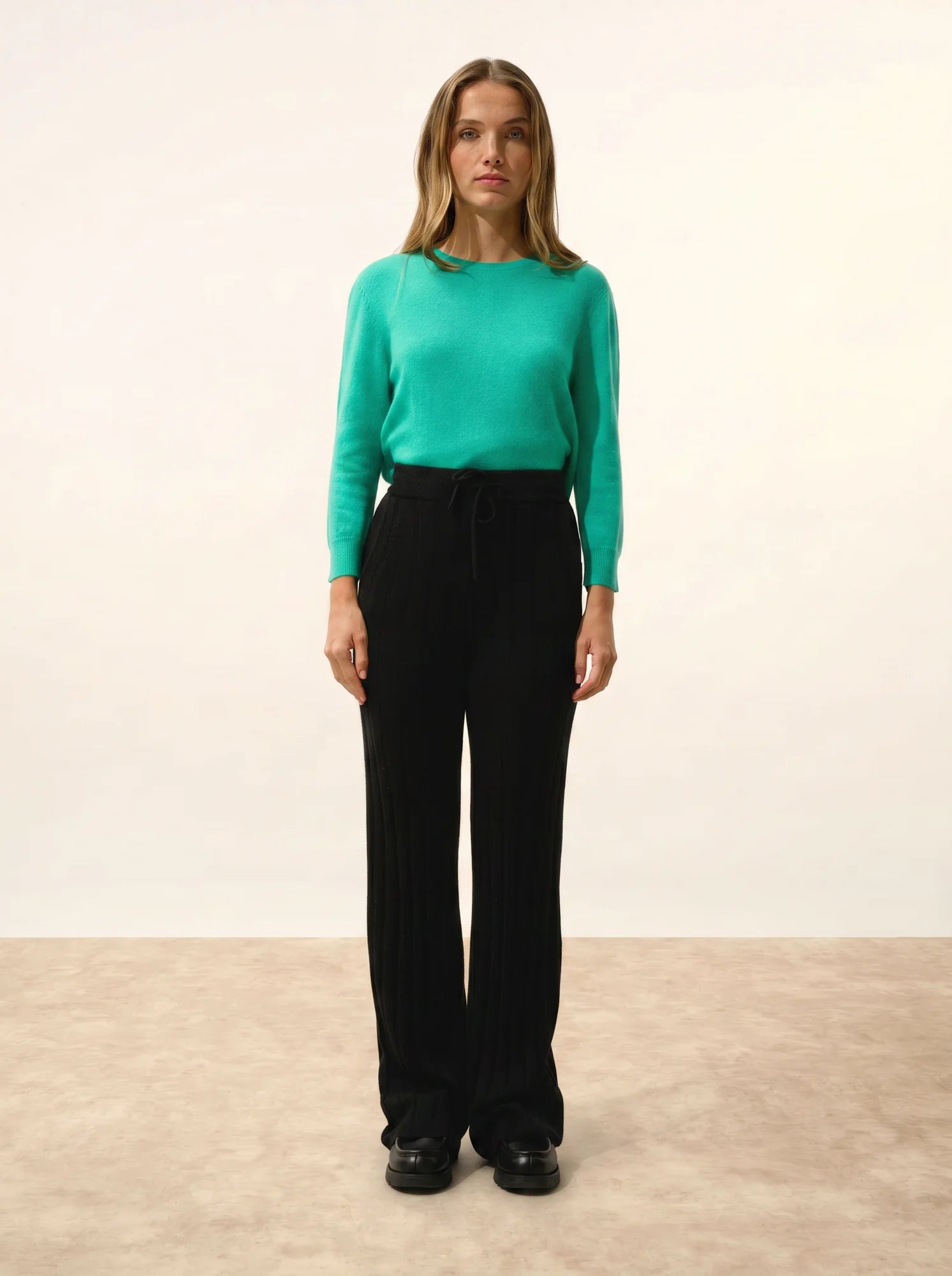 CLARISSA pantalon évasé noir