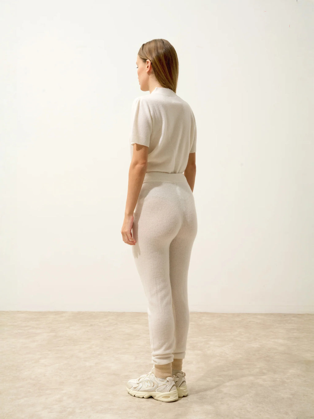 NAMI jogginghose sand und elfenbein