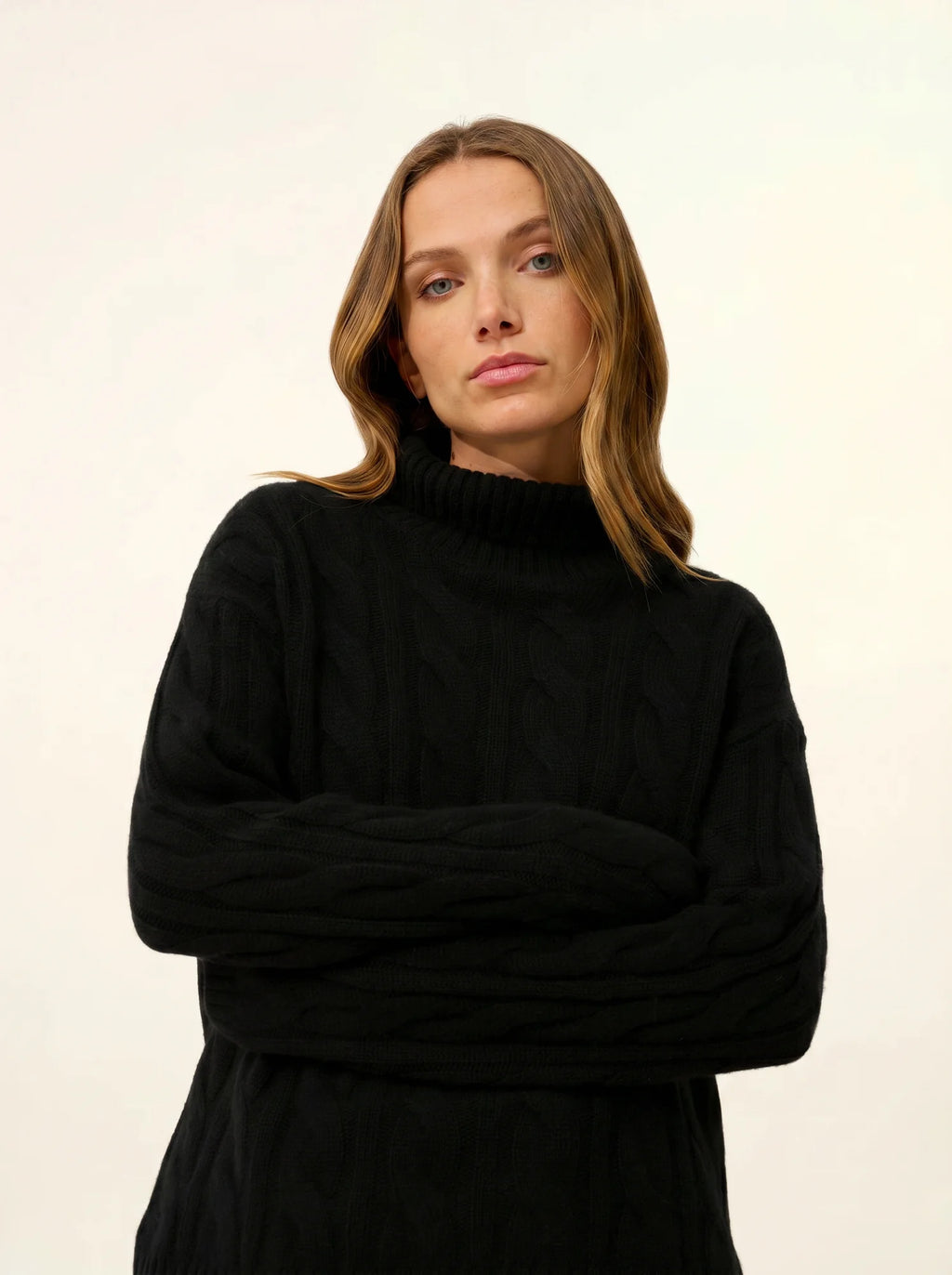 ALESSIA pull col roulé 6 fils noir