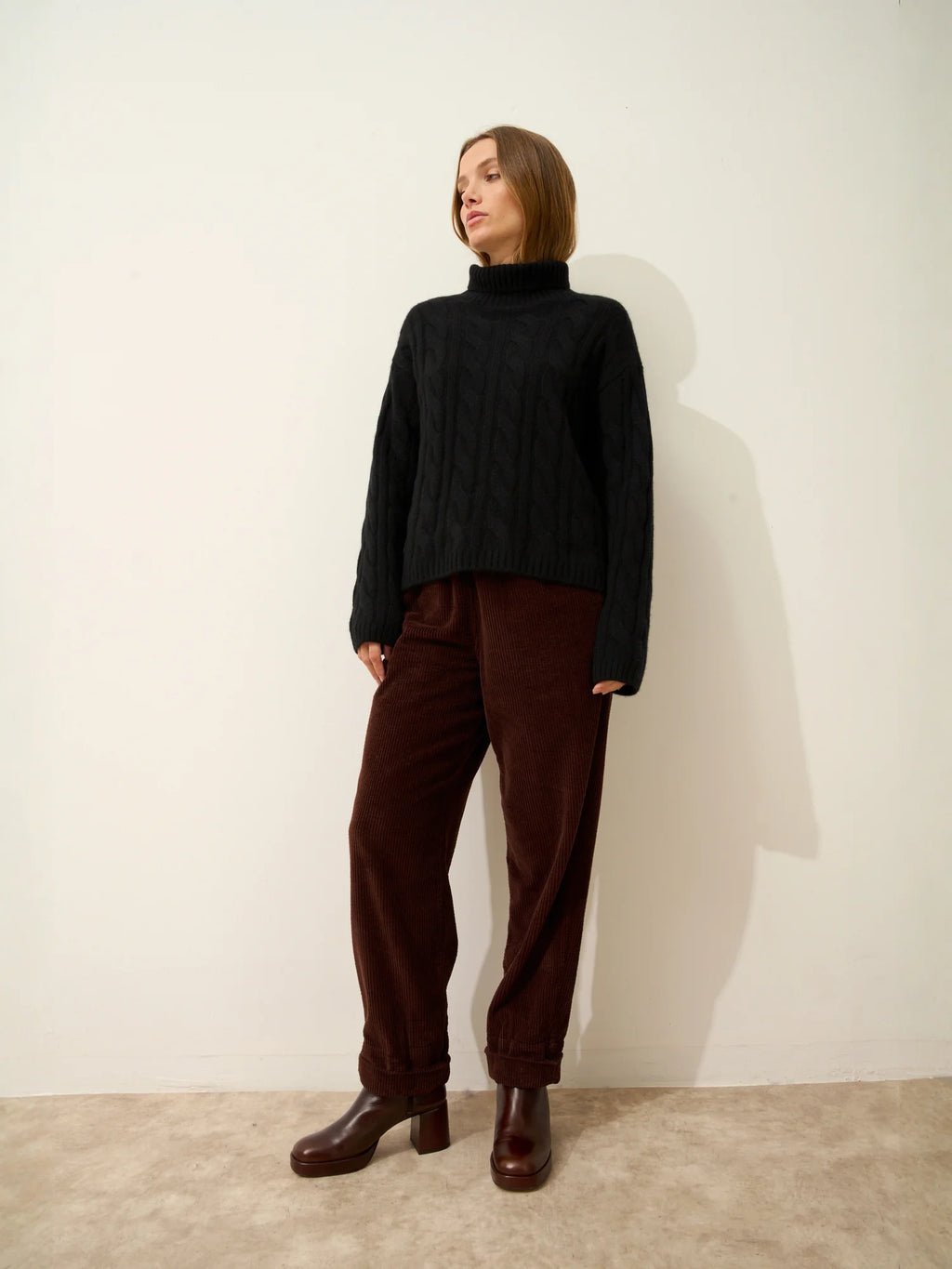 ALESSIA pull col roulé 6 fils noir